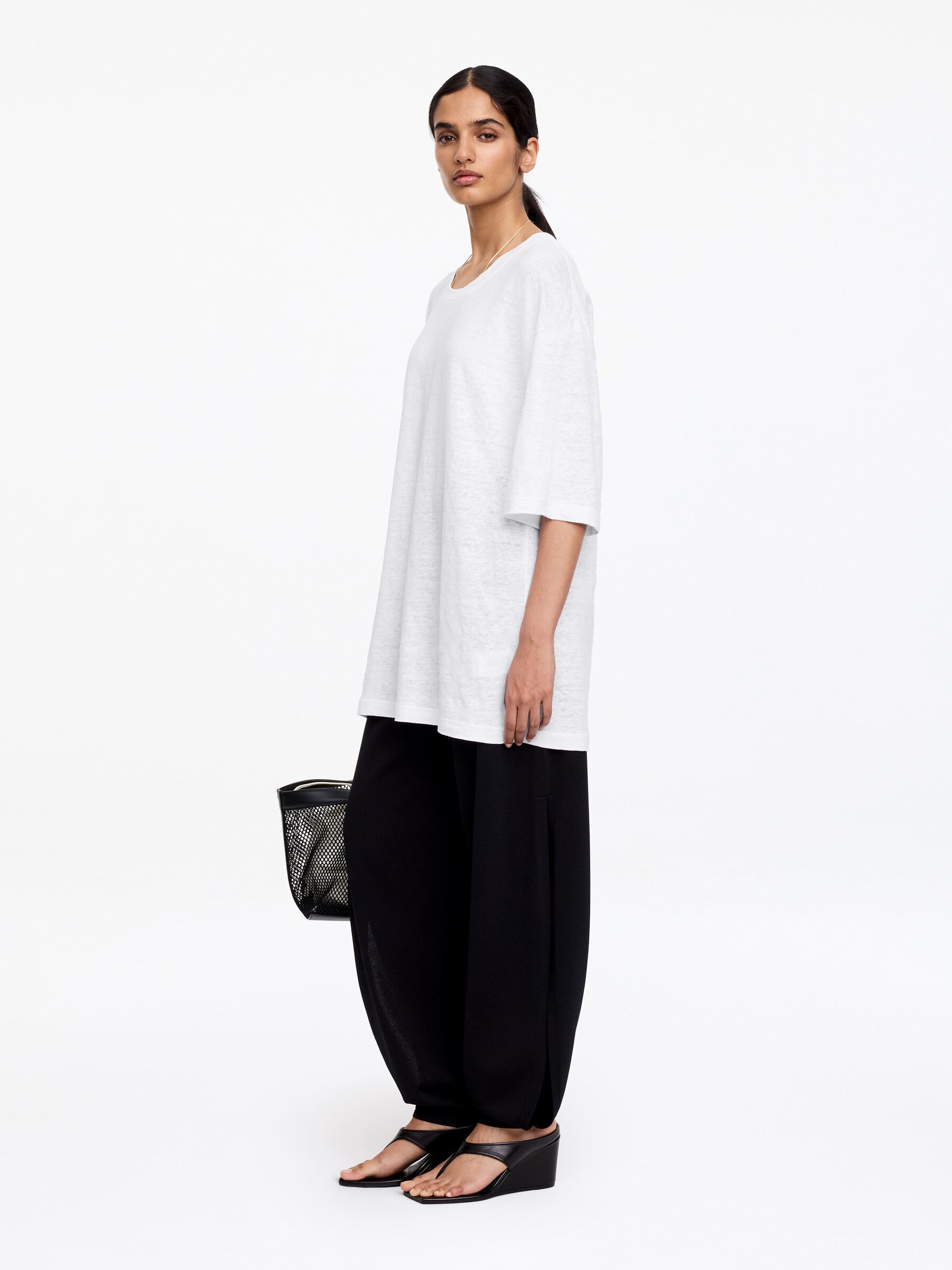 T-shirt oversize en lin - Blanc - Oversized - Femme - StillMedia/Lookbook - 5