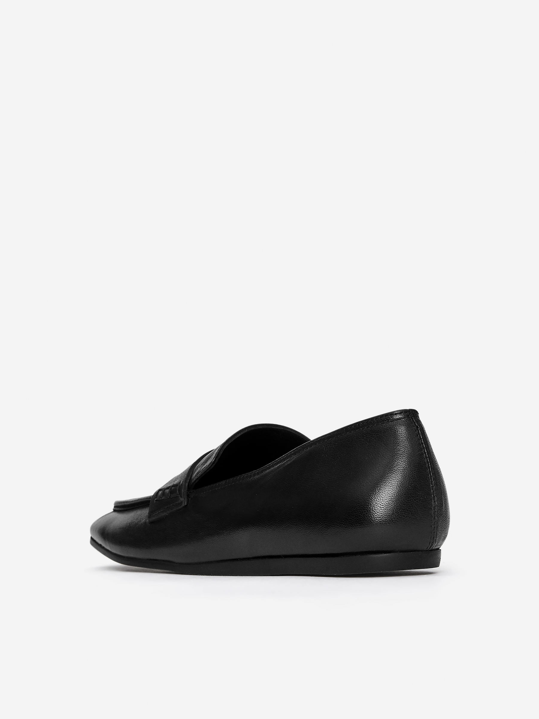 Leather Loafers - Black - Women - StillMedia/DescriptiveStillLife - 4