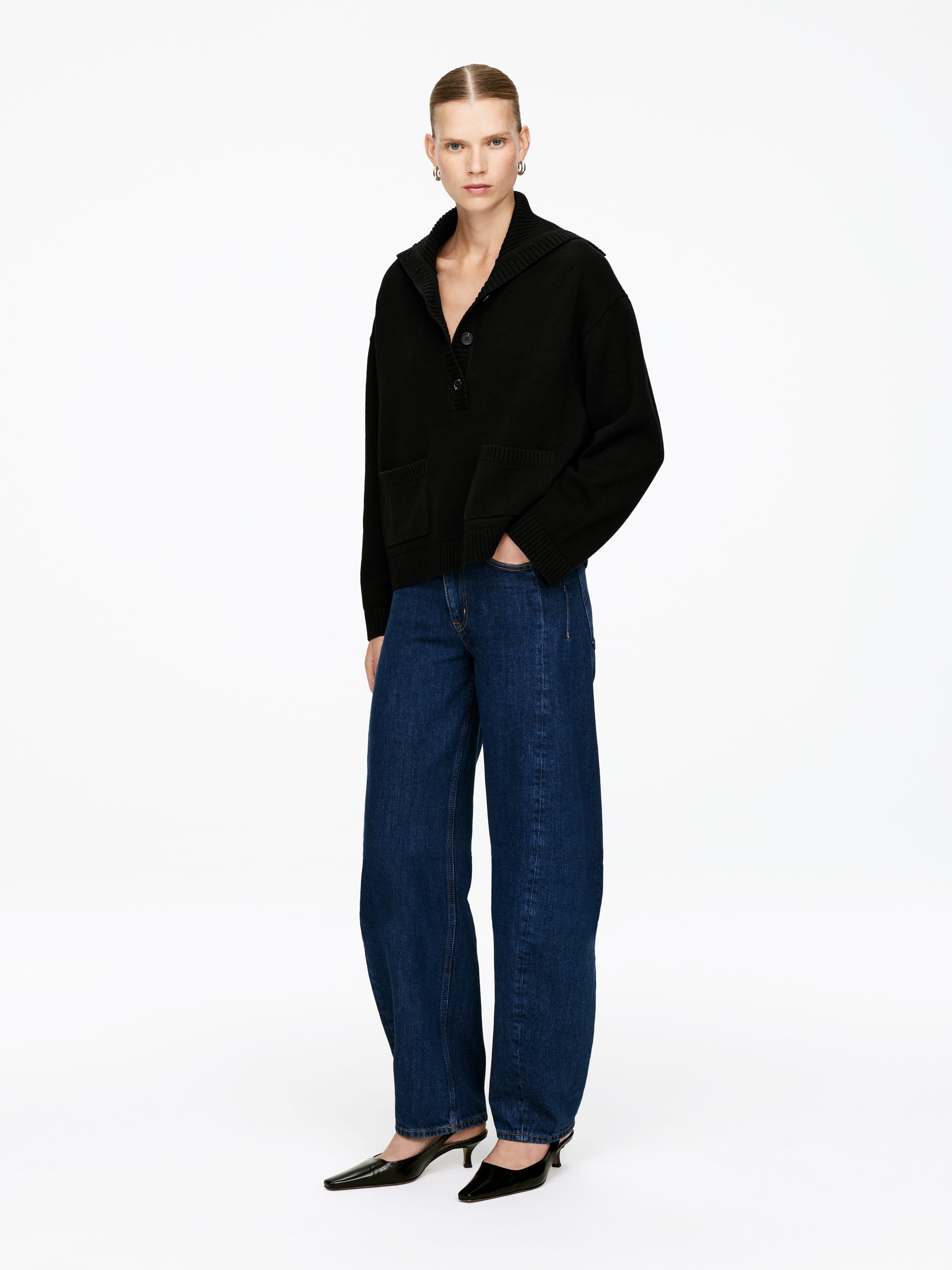High-Neck Jumper - Black - Loose fit - Women - StillMedia/Lookbook - 3