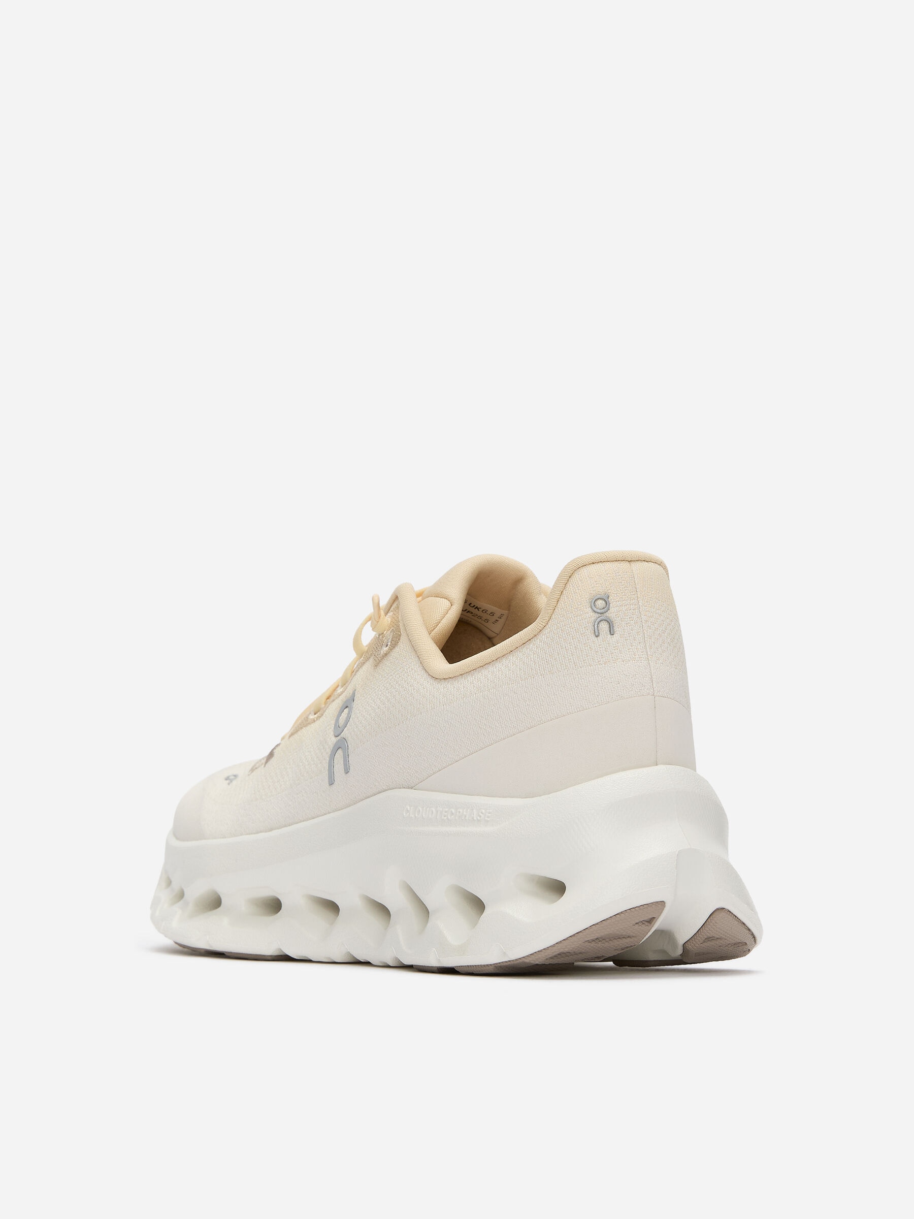 ON Cloudtilt Trainers - Yellow - Women - StillMedia/DescriptiveStillLife - 4