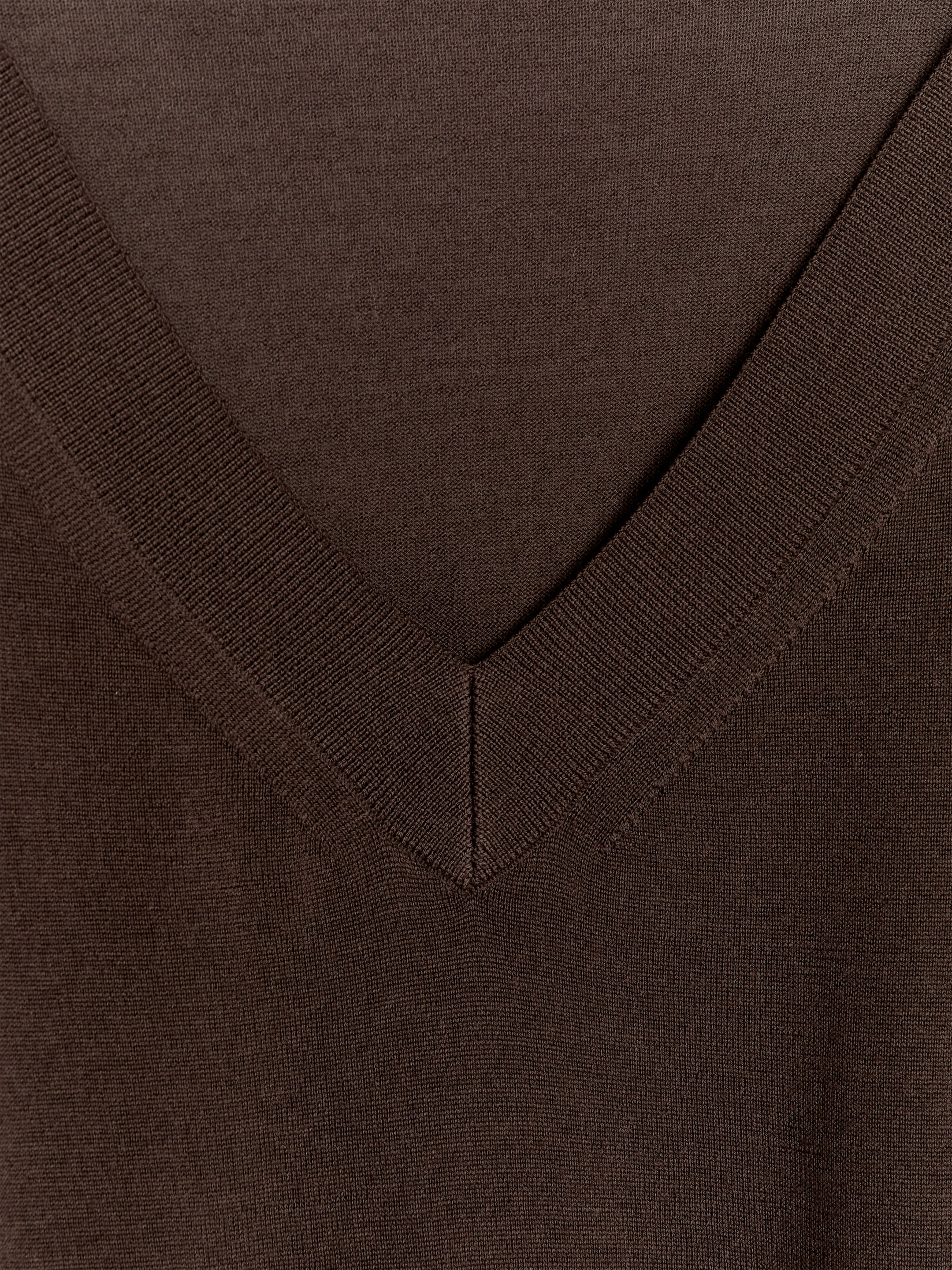 V-Neck Merino Jumper - Dark Brown - Regular fit - Women - StillMedia/DescriptiveDetail - 1