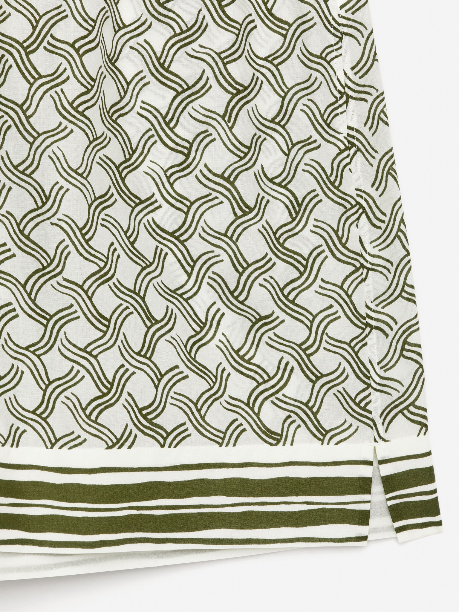 Short imprimé - Blanc cassé/Vert foncé/Bleu foncé/Blanc - 3