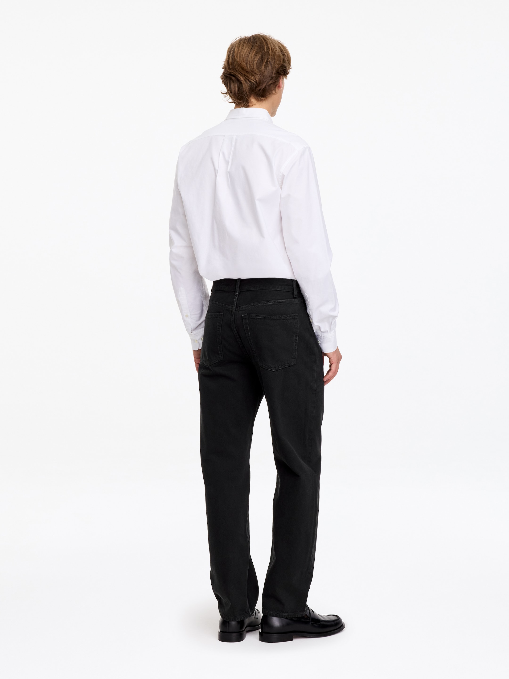 CREEK Barrel Jeans - Black - Relaxed fit - men - StillMedia/Lookbook - 2