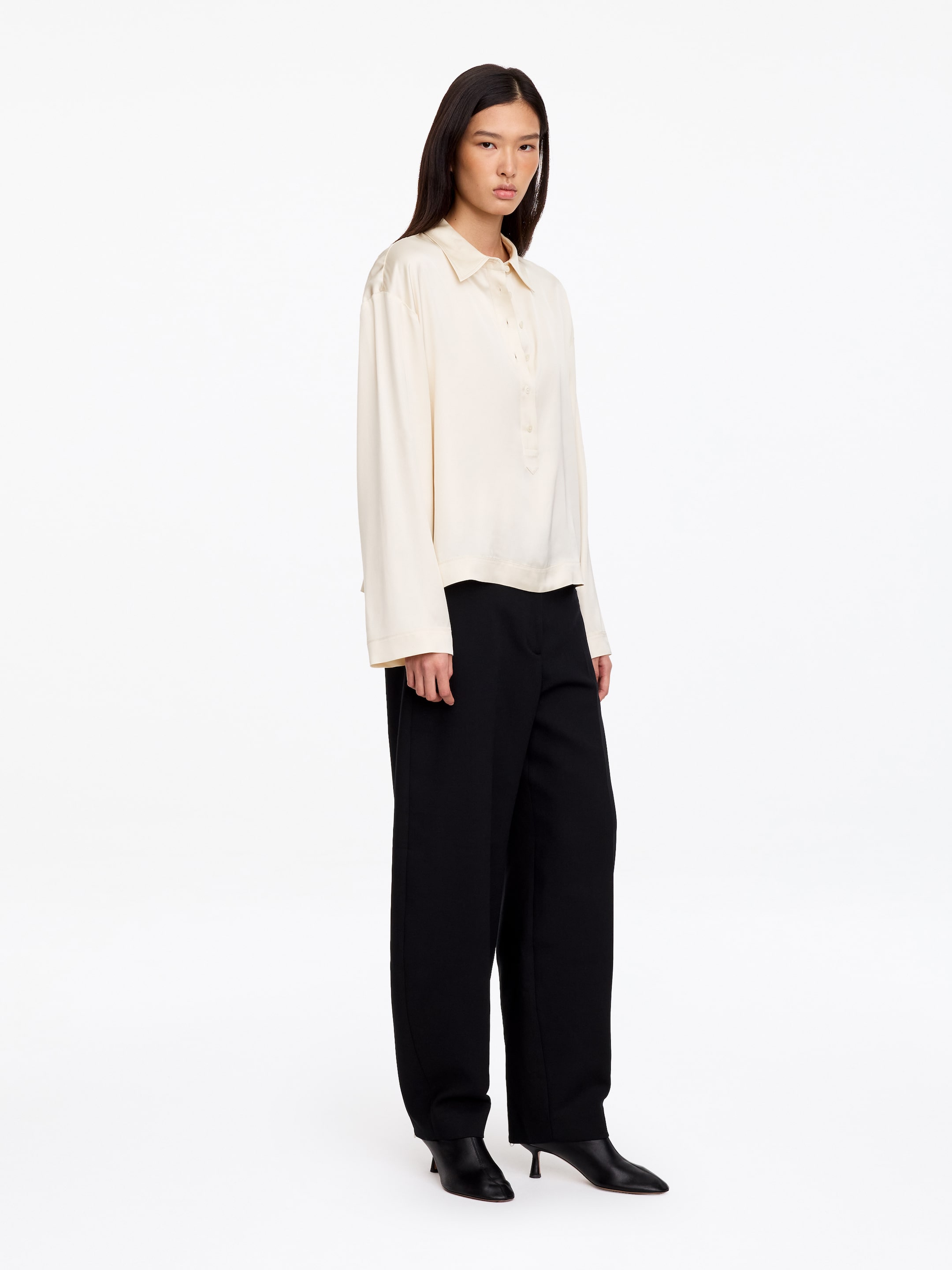 Lockeres Poloshirt - Cremeweiß - Regular Fit - women - StillMedia/Lookbook - 3