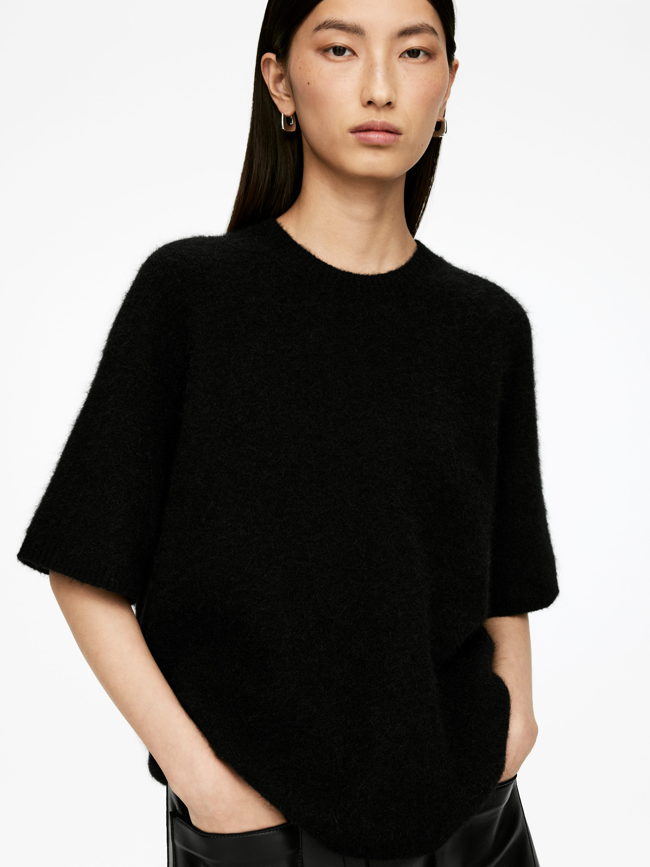 Alpaca-Wool Blend Jumper - Black - Loose fit - Women - StillMedia/Lookbook - 6