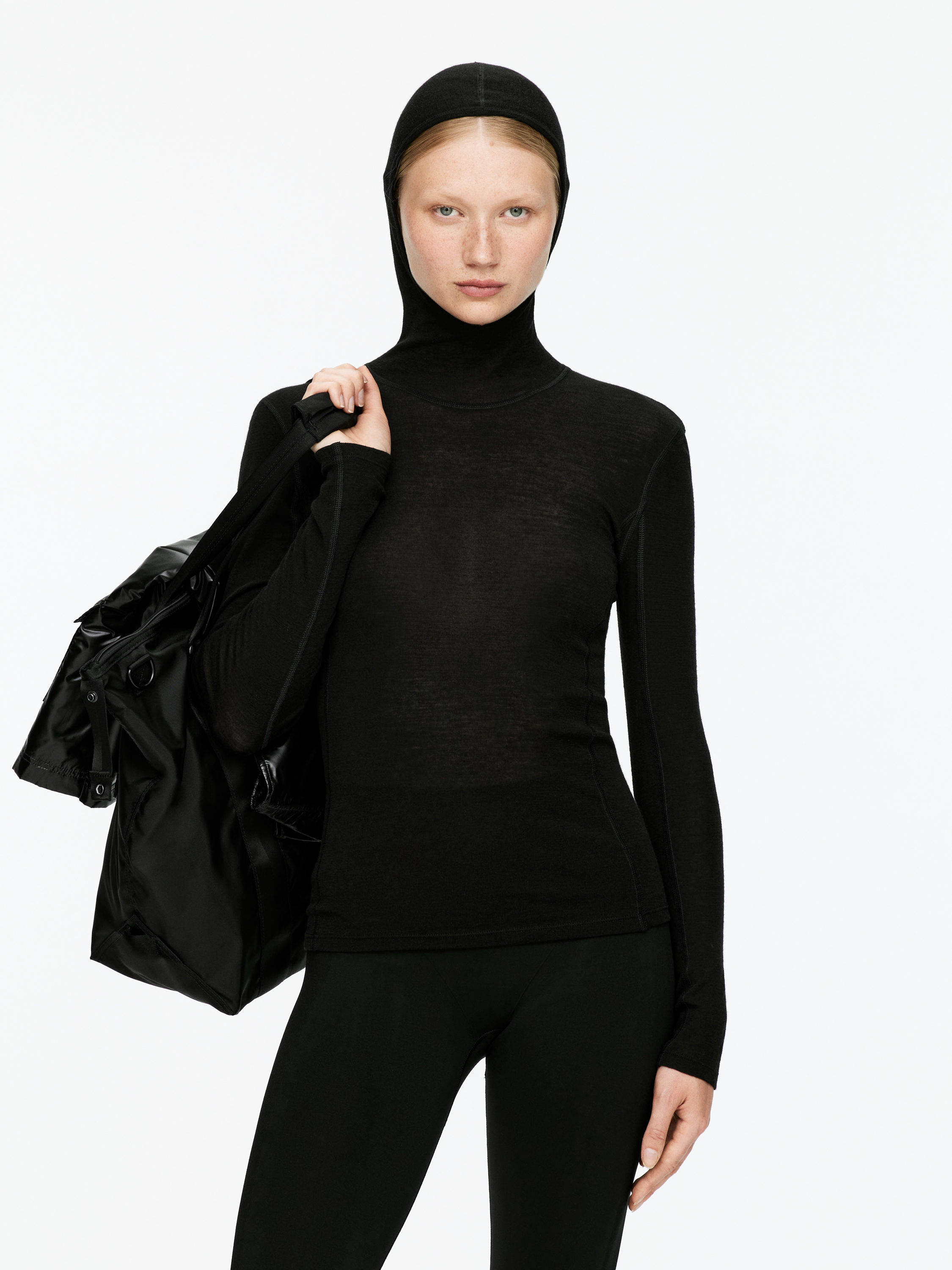 Hooded Wool Jumper - Black - Slim fit - Women - StillMedia/Lookbook - 4