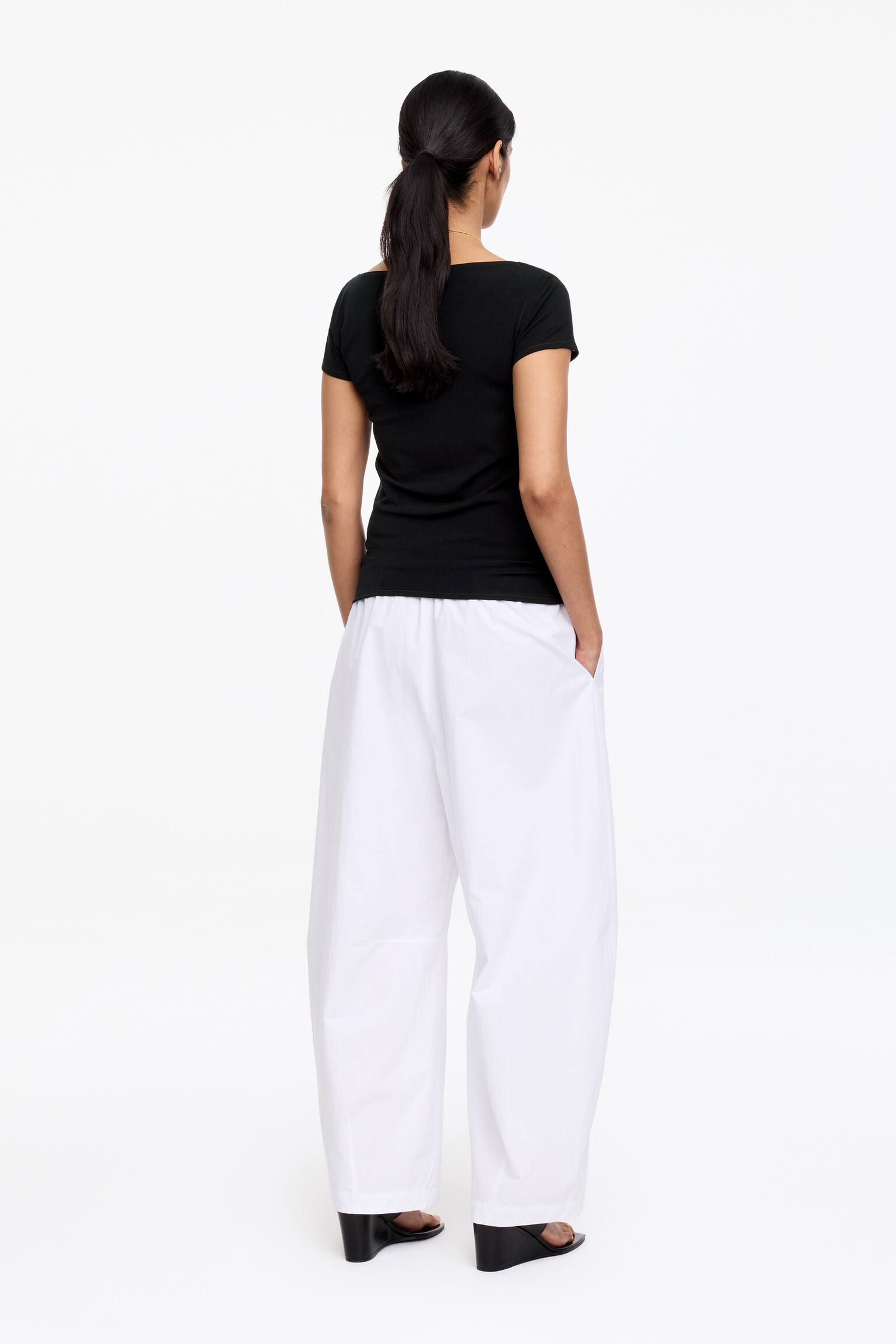 T-shirt à col bateau - Noir/Marron foncé/Blanc cassé - 5