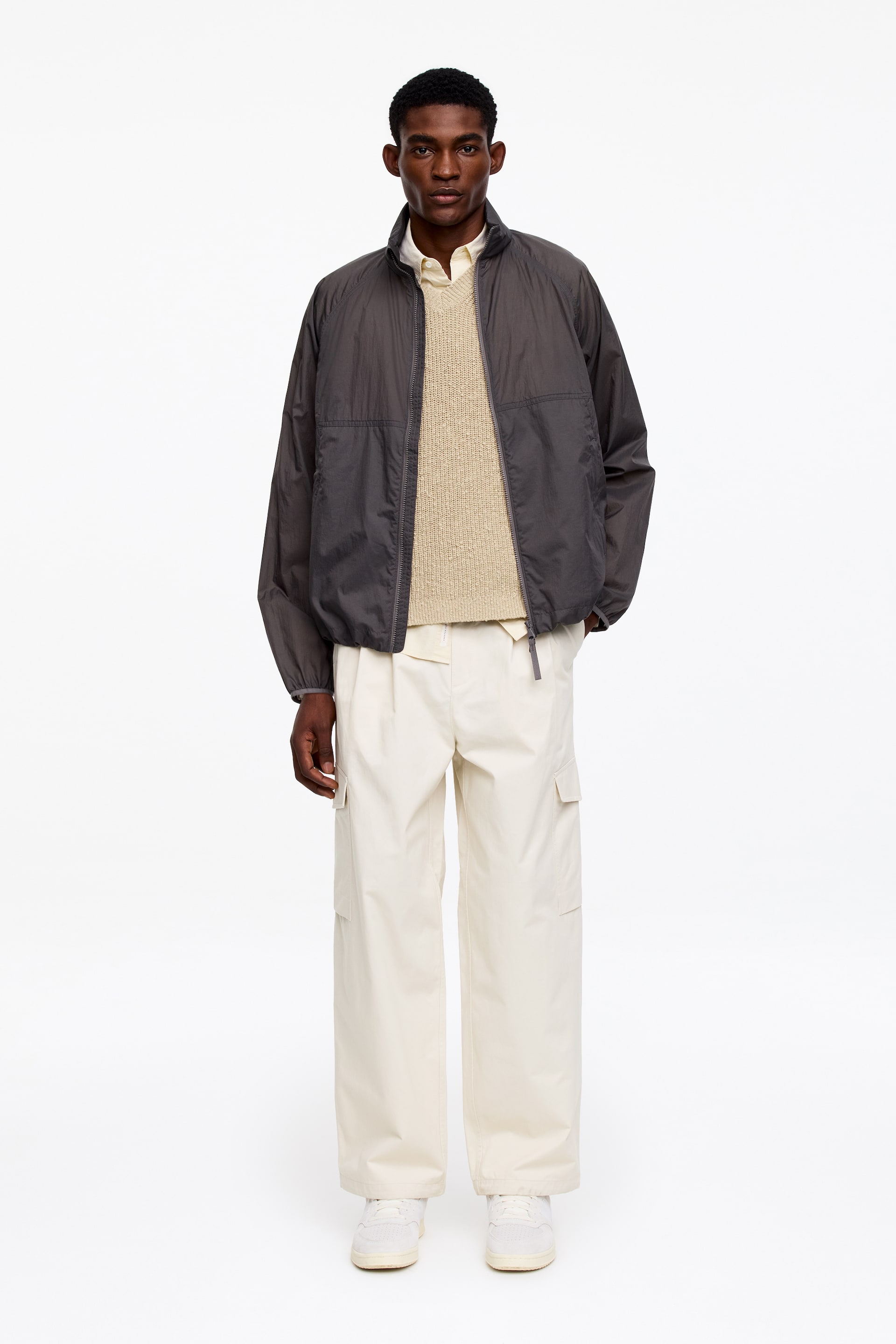 Grotere afbeelding bekijken: Ruimvallende cargobroek - Gebroken wit - HEREN | H&M NL 1