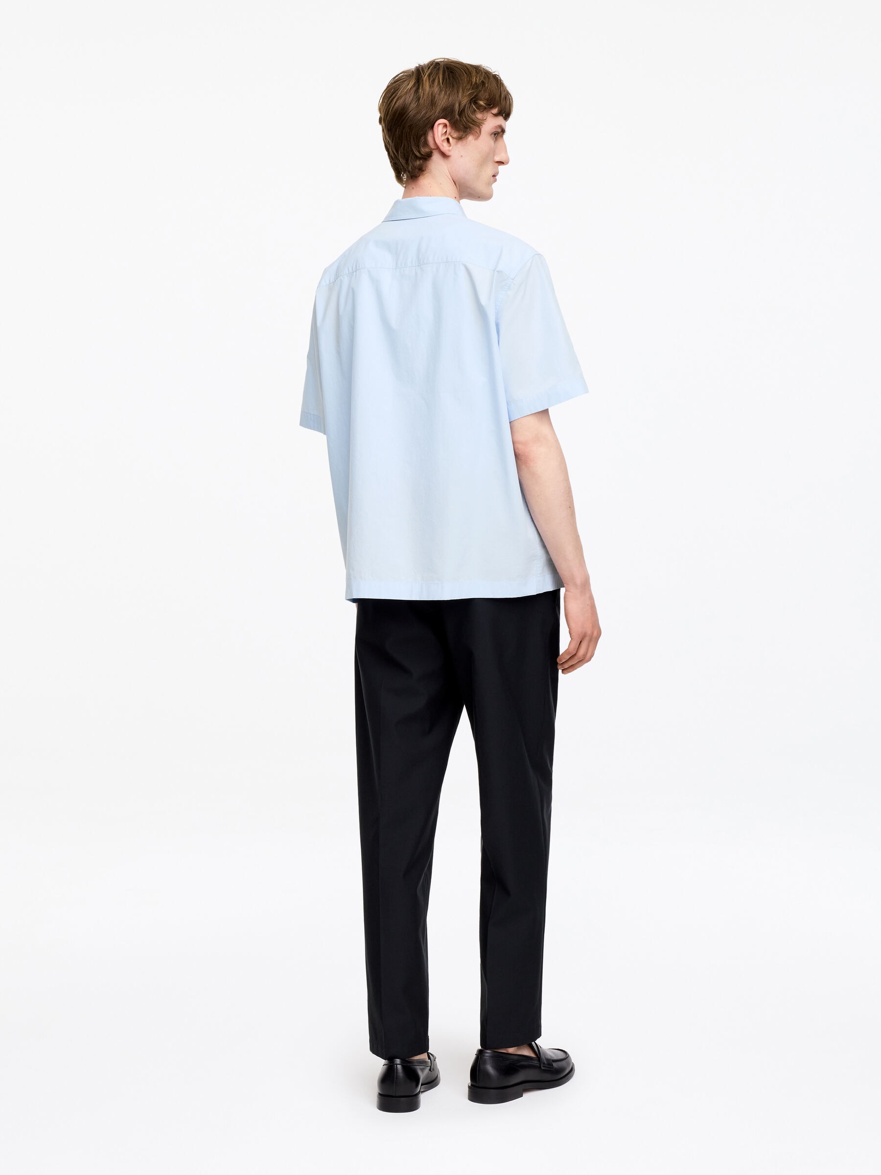 Short-Sleeve Poplin Shirt - Dusty Blue - Relaxed fit - Men - StillMedia/Lookbook - 3
