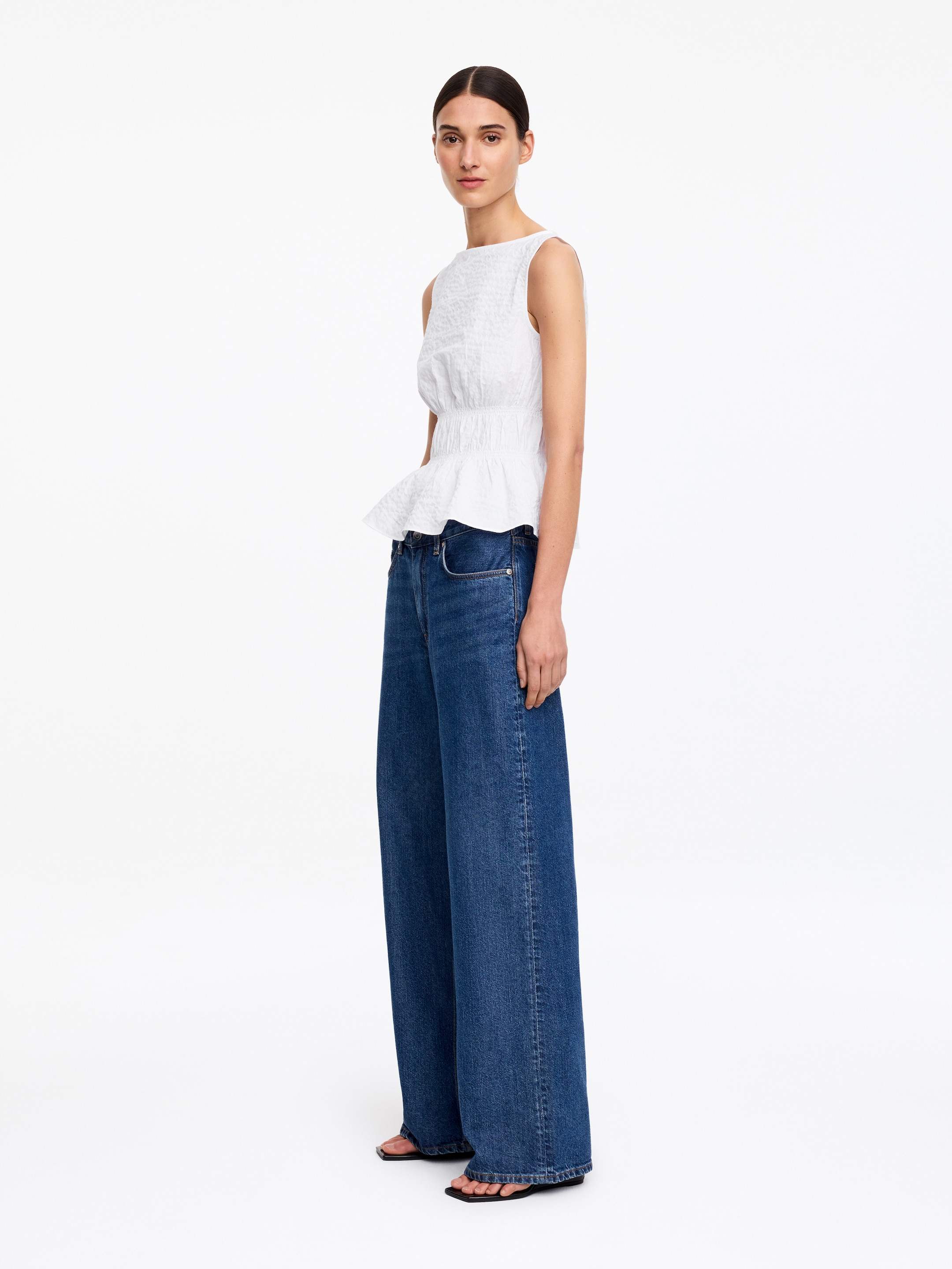 Seersucker Smock Top - White - Slim fit - Women - StillMedia/Lookbook - 3