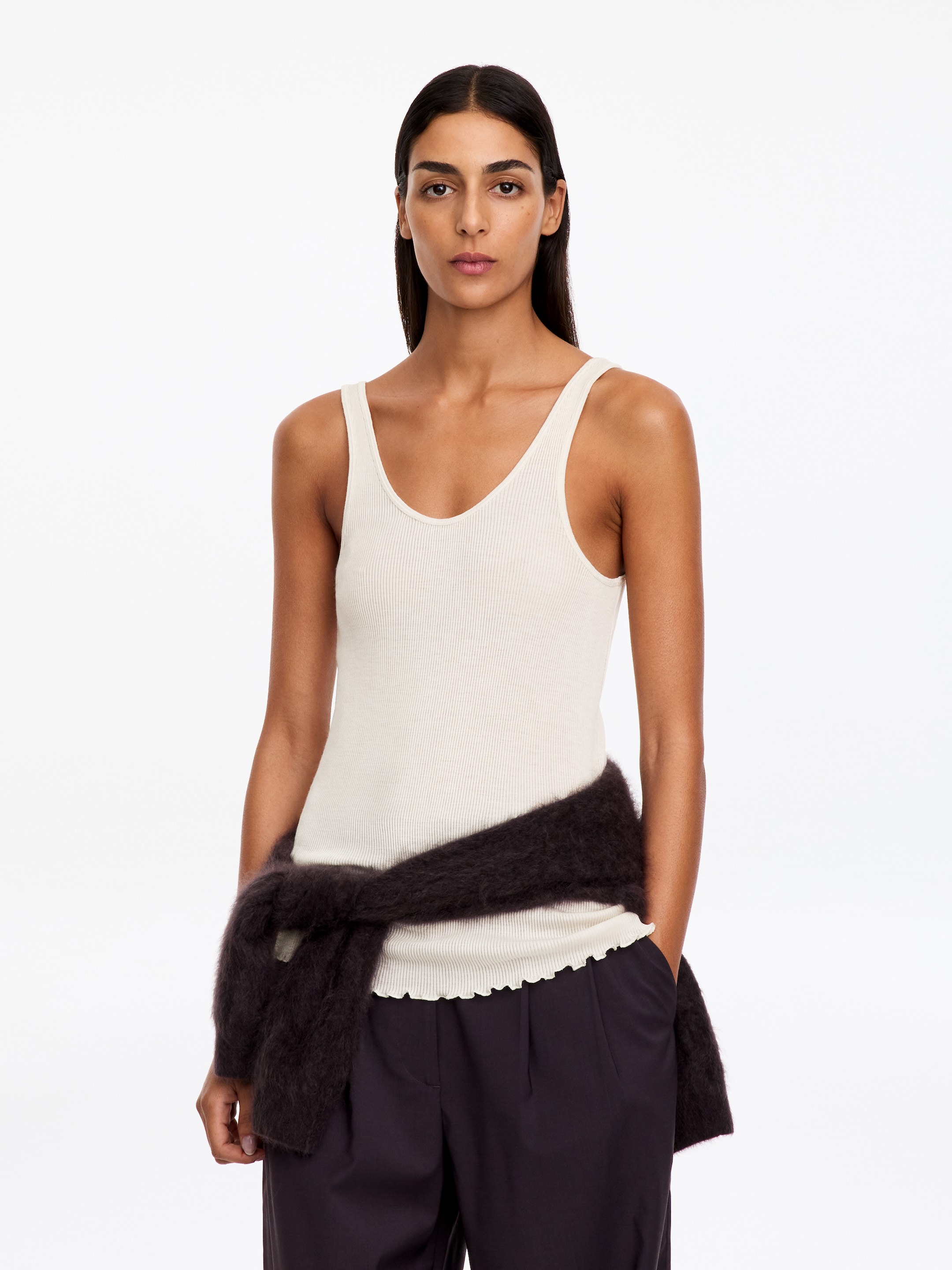 Tanktop aus Wolle und Seide - Cremeweiß - Slim Fit - women - StillMedia/Lookbook - 10