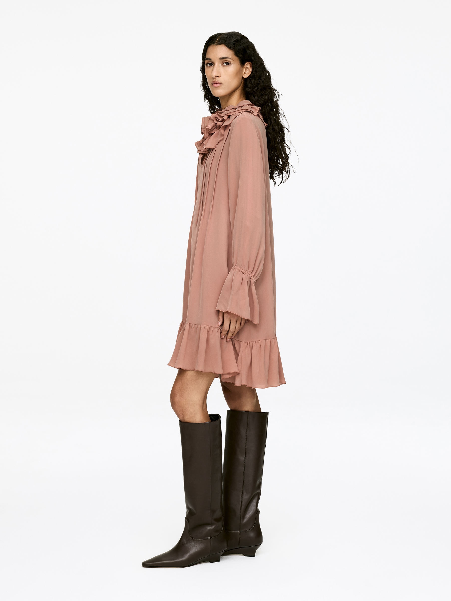 Frill Dress - Dusty Pink - Regular fit - Women - StillMedia/Lookbook - 1