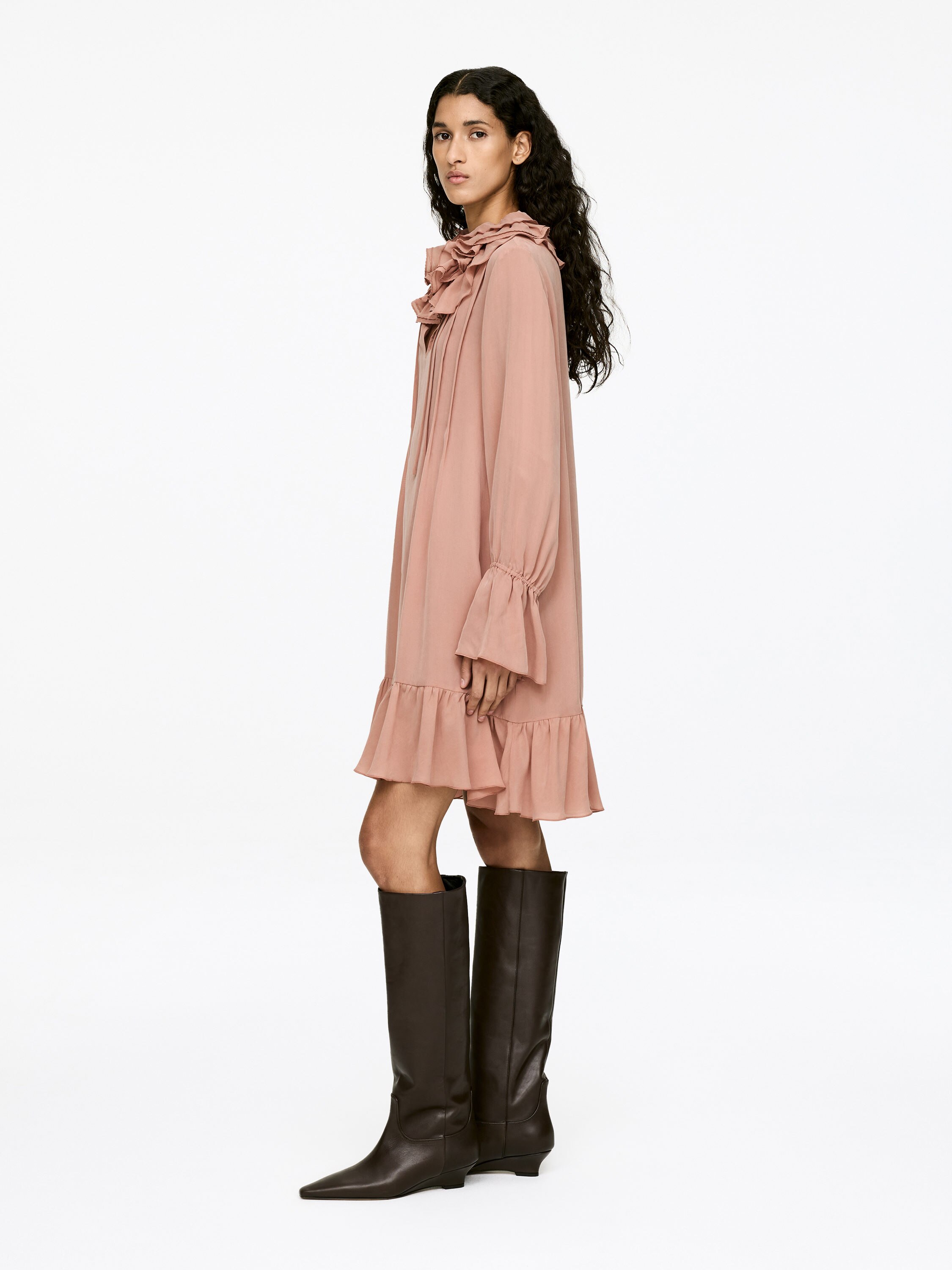 Frill Dress - Dusty Pink - Regular fit - Women - StillMedia/Lookbook - 1