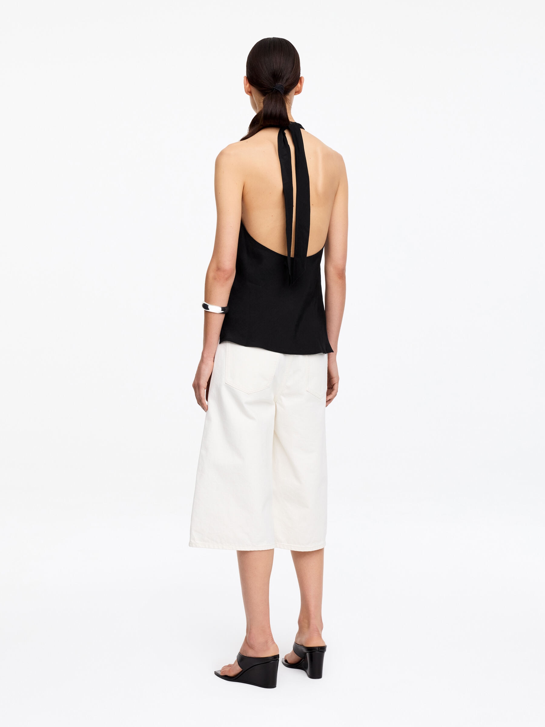 Linen Blend Halterneck Top - Black - Regular fit - Women - StillMedia/Lookbook - 2