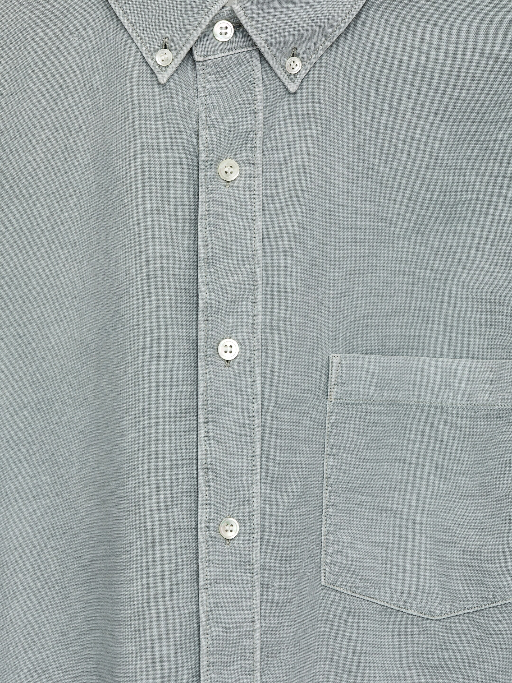 Ver imagen más grande: Camisa Oxford holgada - Menta empolvado - HOMBRE | H&M ES 6