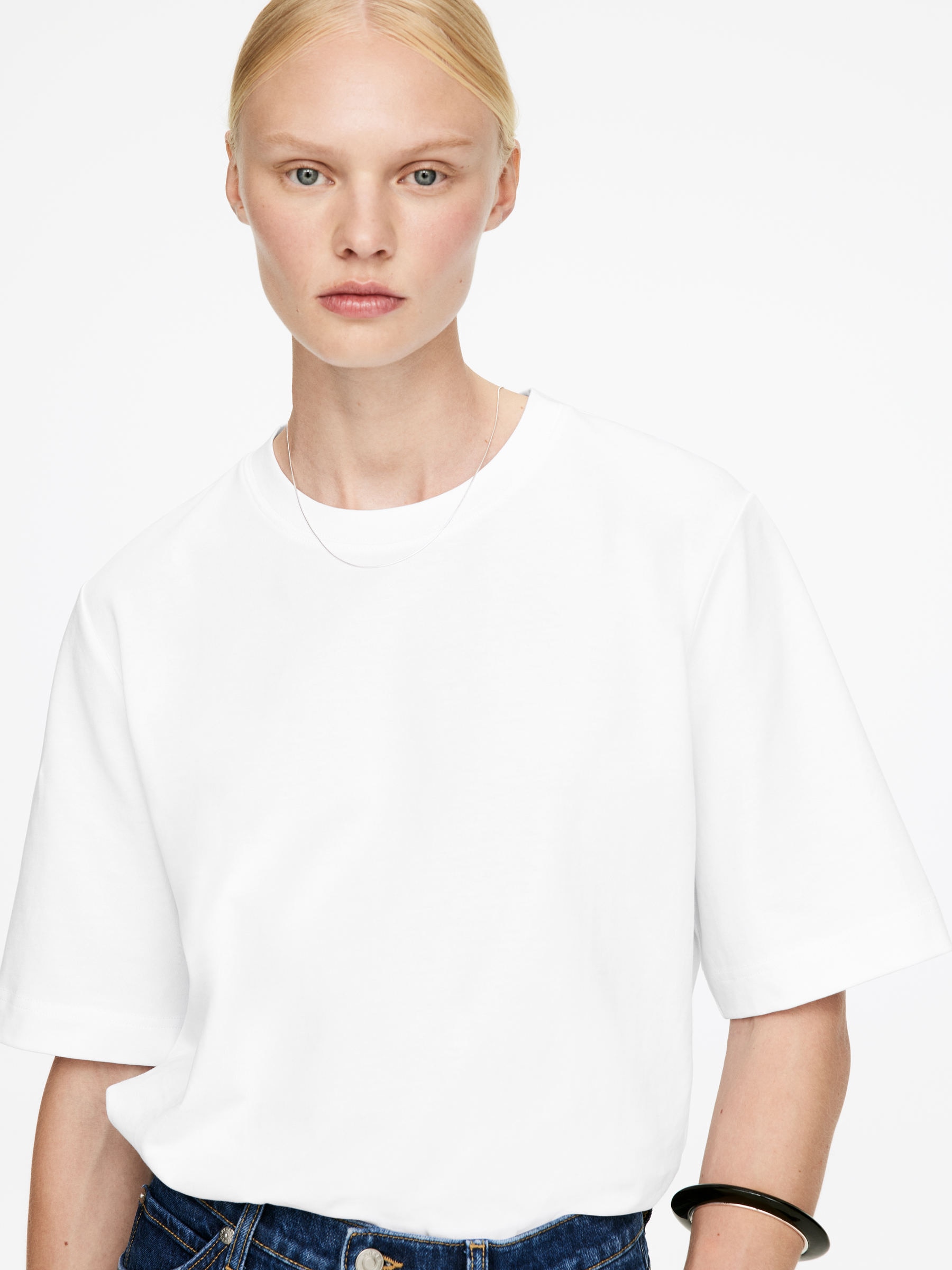 ALBA Kastiges T-Shirt - Weiß - Loose Fit - Damen - StillMedia/Lookbook - 8