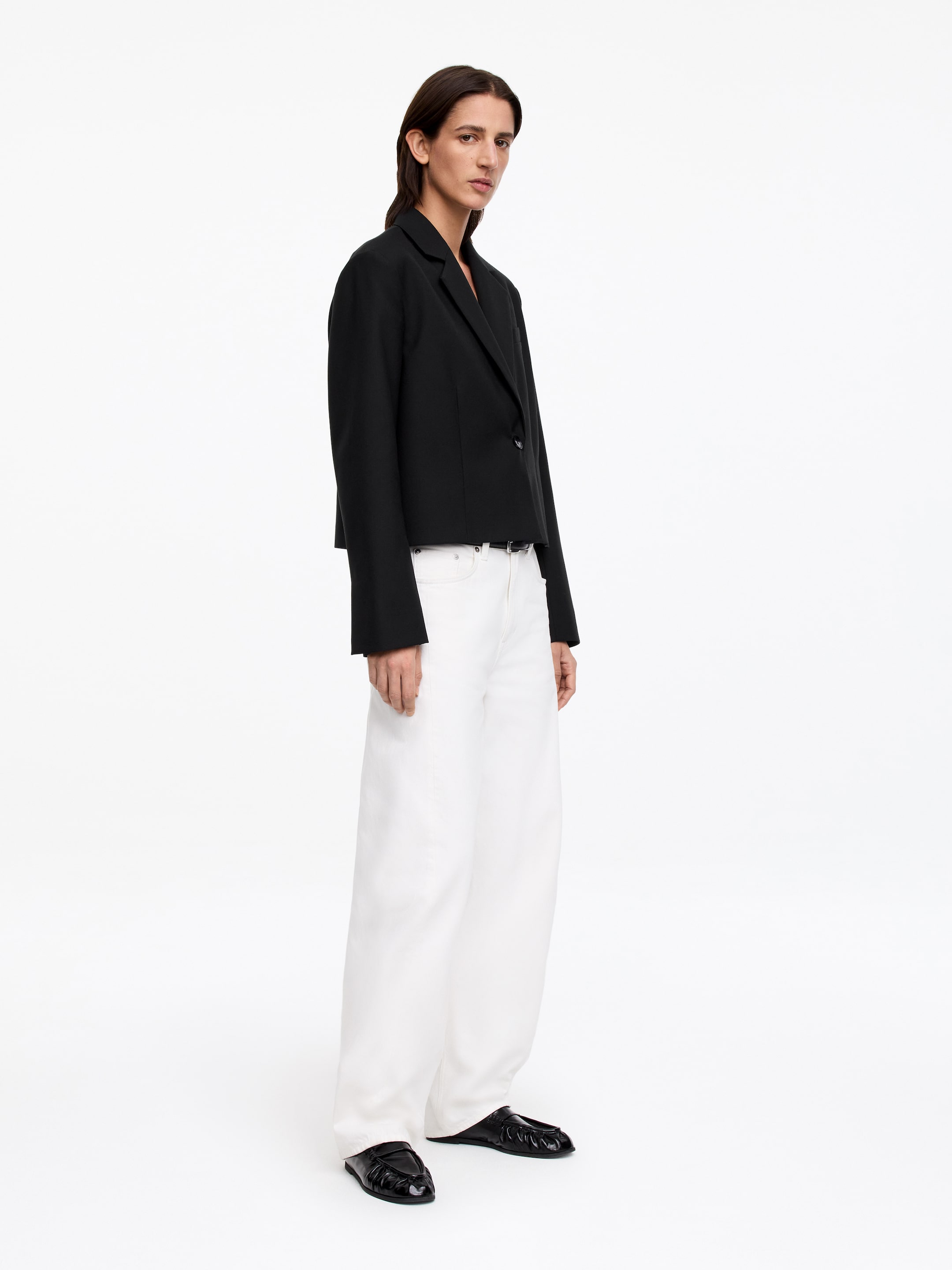 Kurzer Wollblazer - Schwarz - Regular Fit - Women - StillMedia/Lookbook - 3