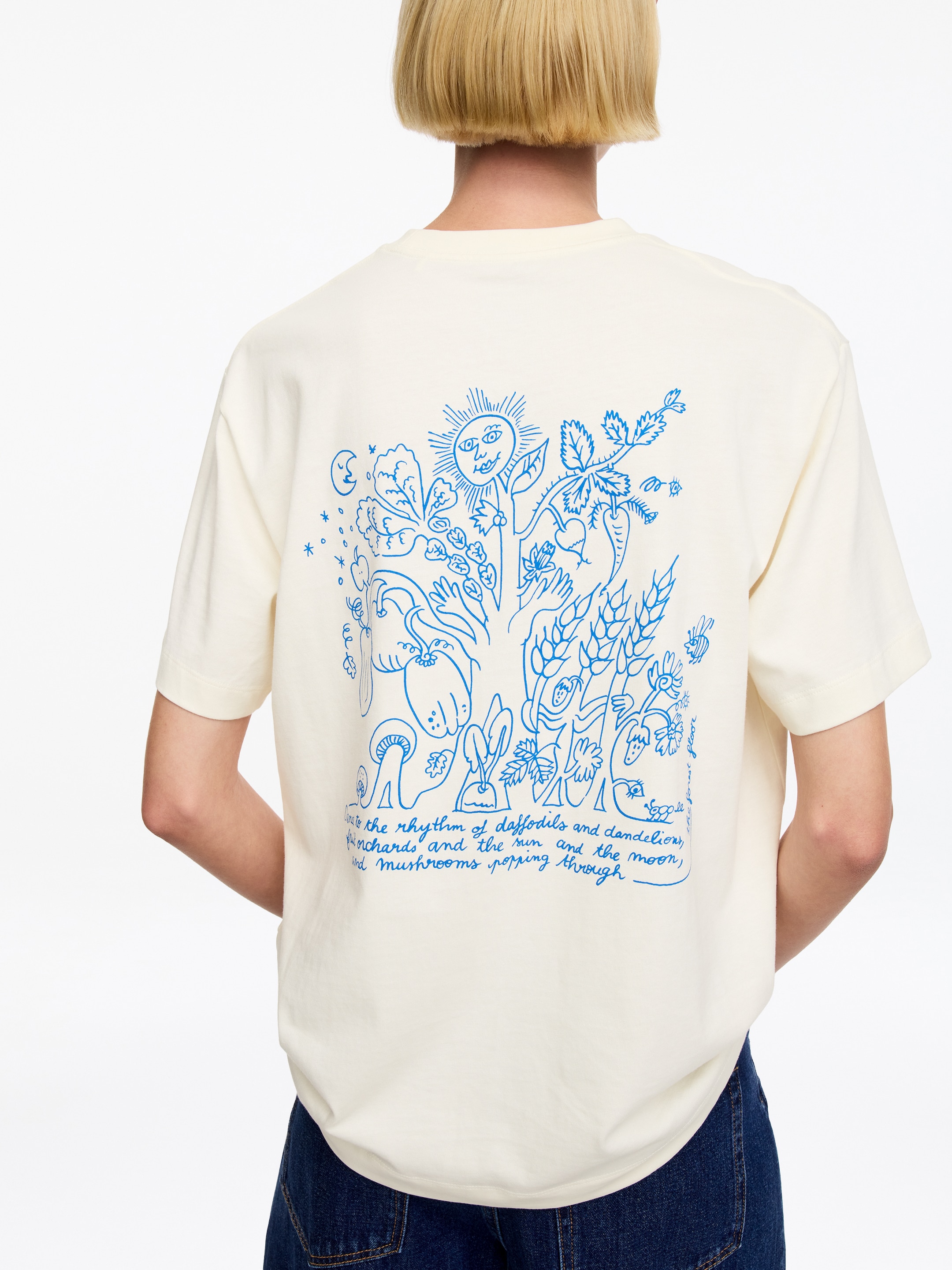 T-shirt imprimé ARKET CAFÉ - Blanc cassé/Bleu - Loose fit - Café - StillMedia/Lookbook - 7
