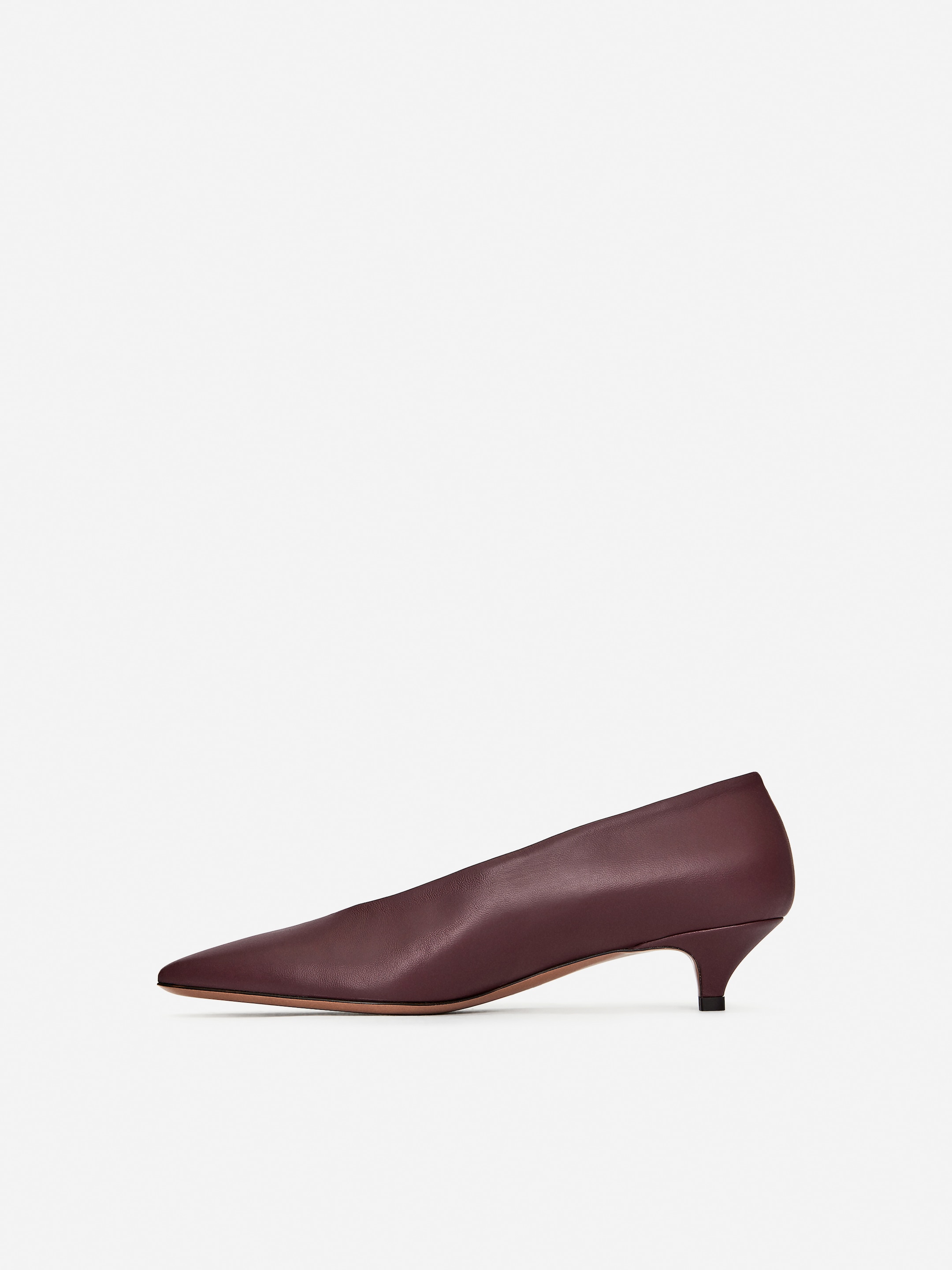 Leather Pumps - Burgundy - Women - StillMedia/DescriptiveStillLife - 3