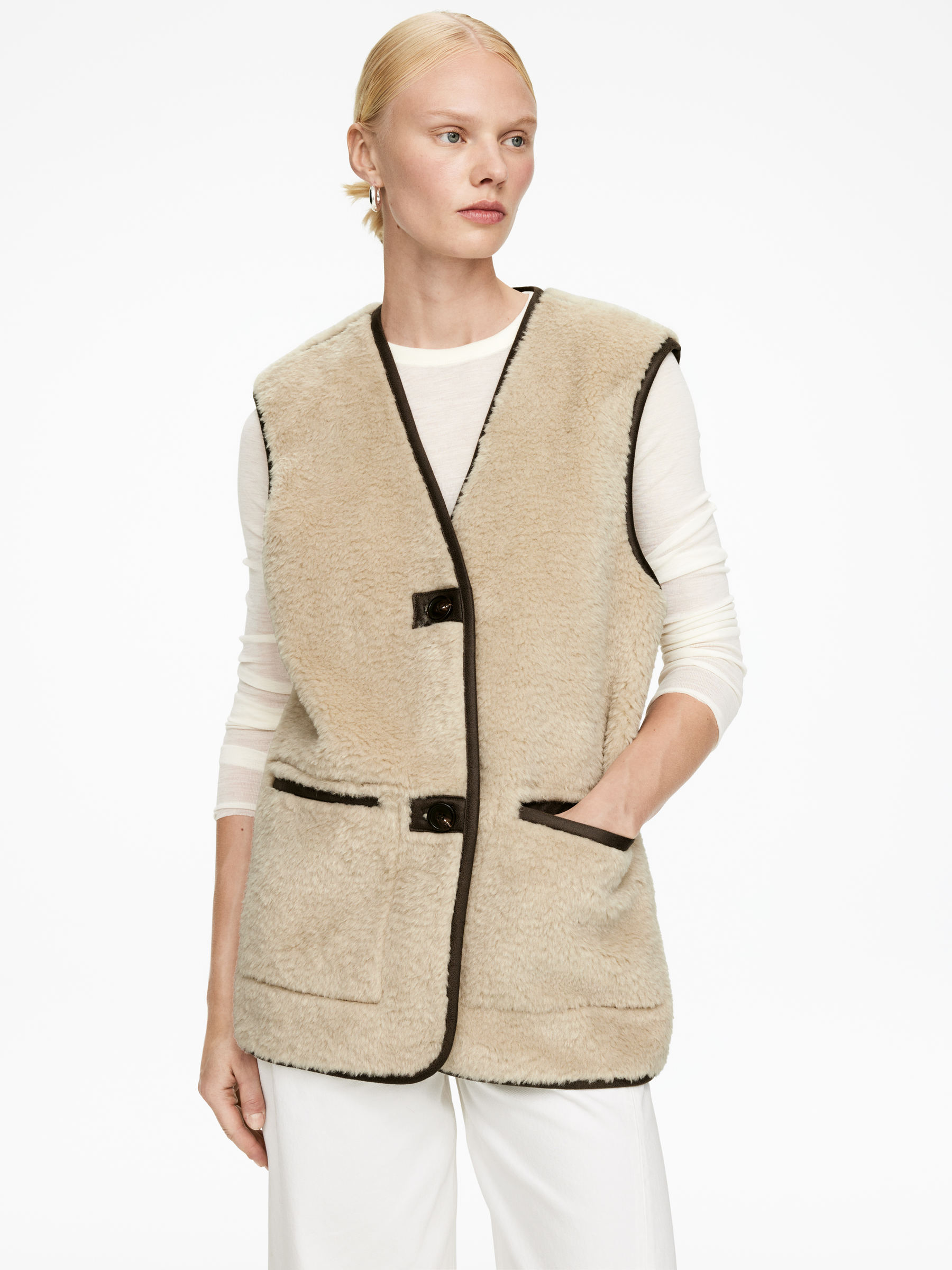 Chaleco de felpa - Beige - Oversized - Women - StillMedia/Lookbook - 5