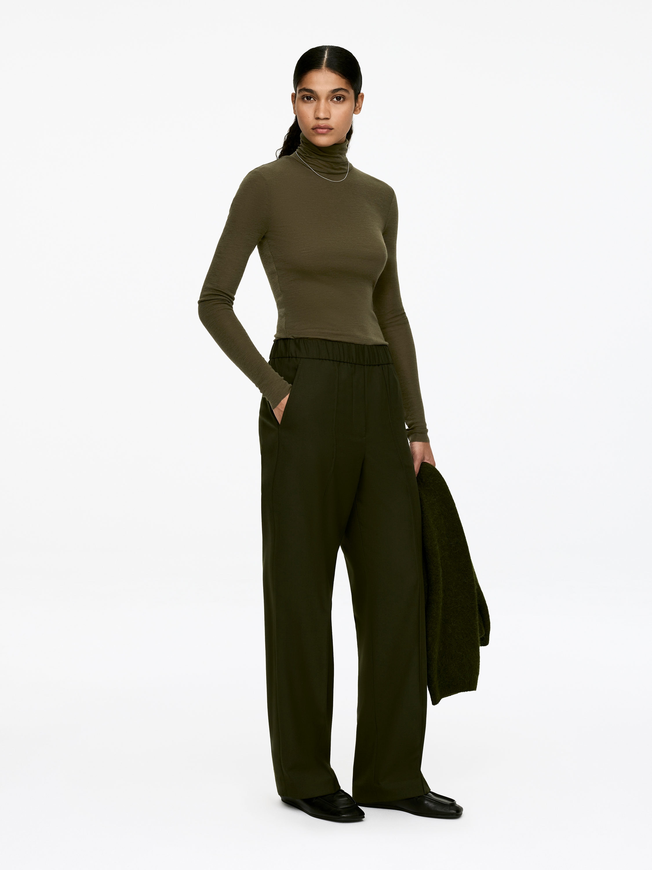 Roll-Neck Wool Top - Khaki Green - Slim fit - Women - StillMedia/Lookbook - 3