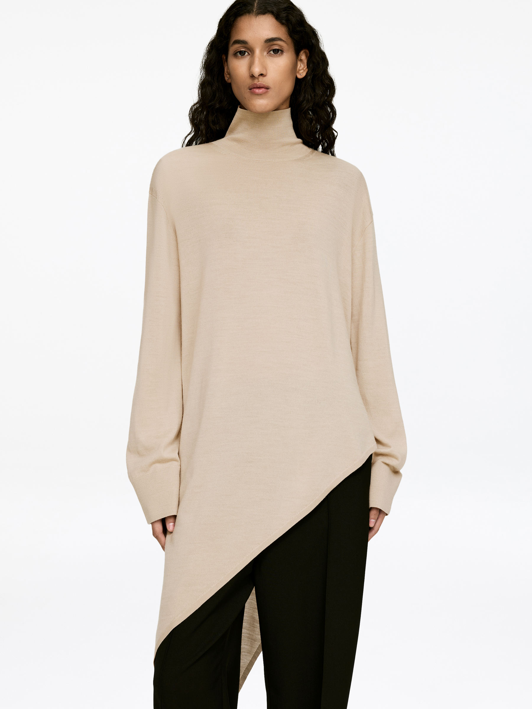 Asymmetric Wool Jumper - Light Beige - Loose fit - Women - StillMedia/Lookbook - 6
