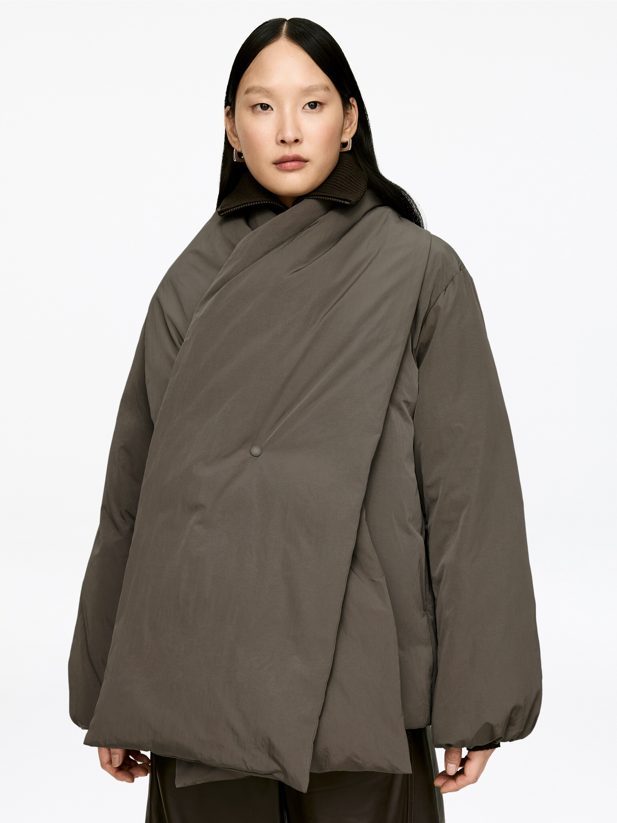 Größeres Bild ansehen: Upcycled Down™ Jacke - Graubraun - Ladies | H&M DE 3