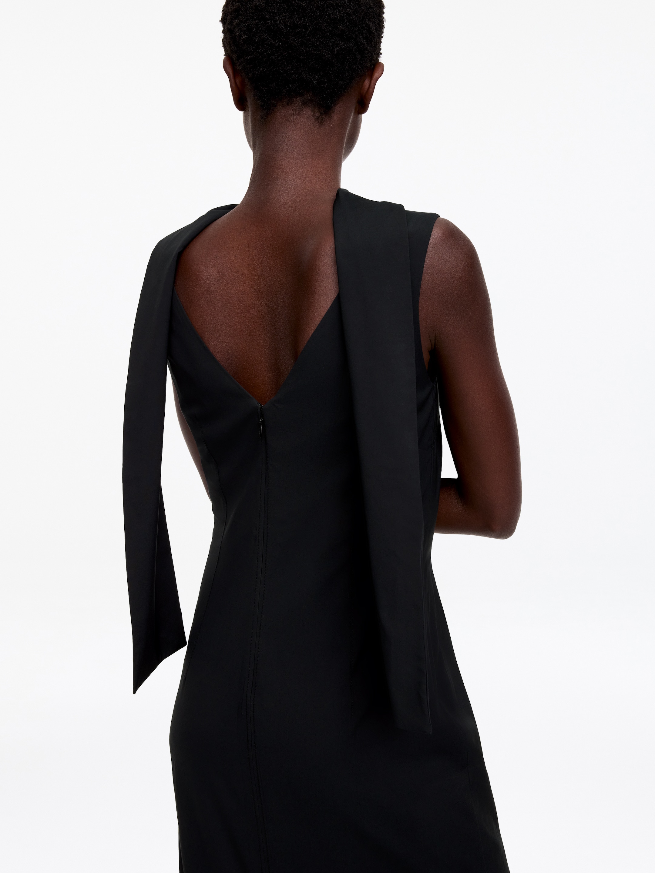 Draped Neck Dress - Black - Slim fit - women - StillMedia/Lookbook - 2