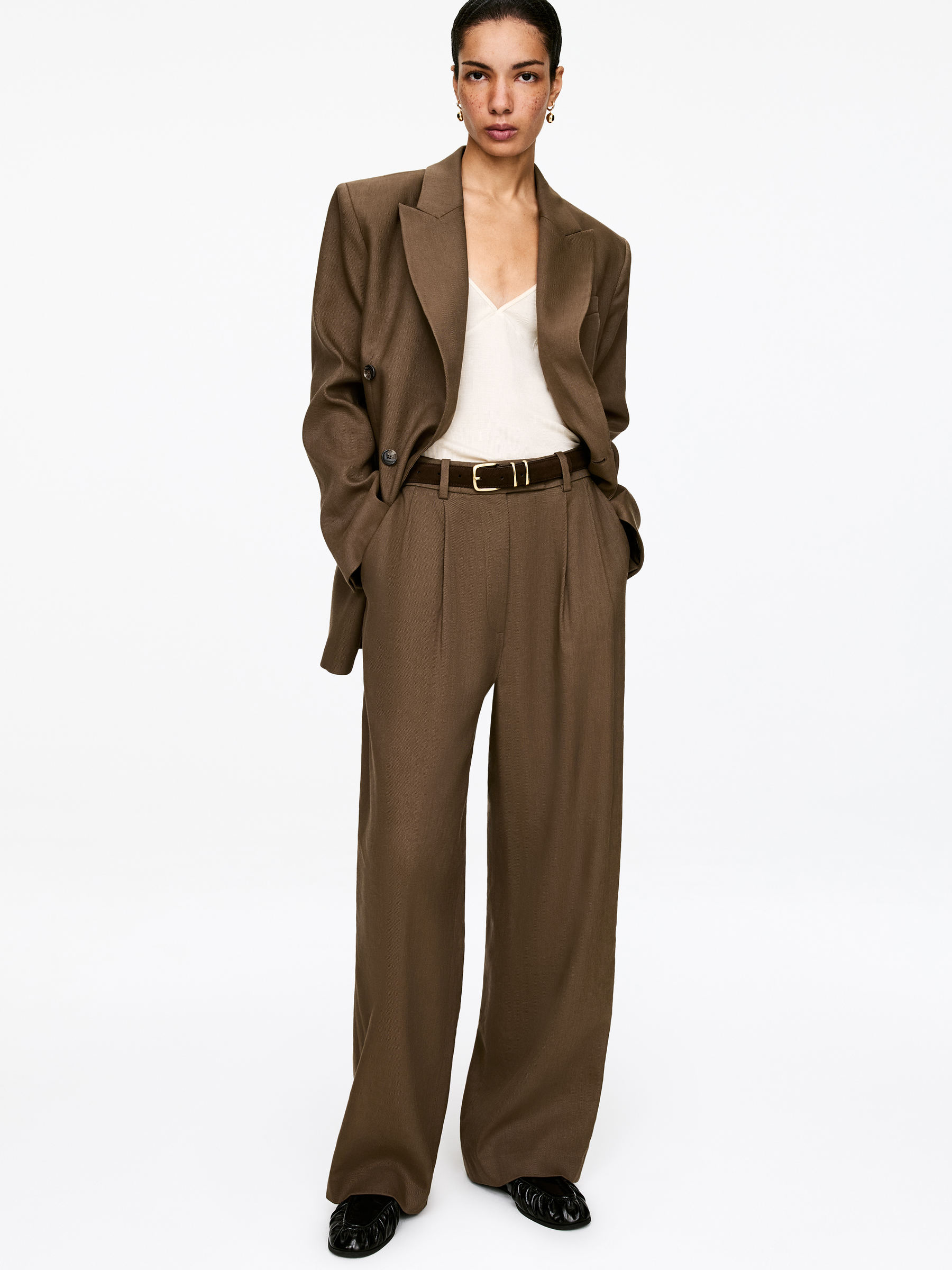 Double-Breasted Blazer - Dark Beige - Regular fit - Women - StillMedia/Lookbook - 3