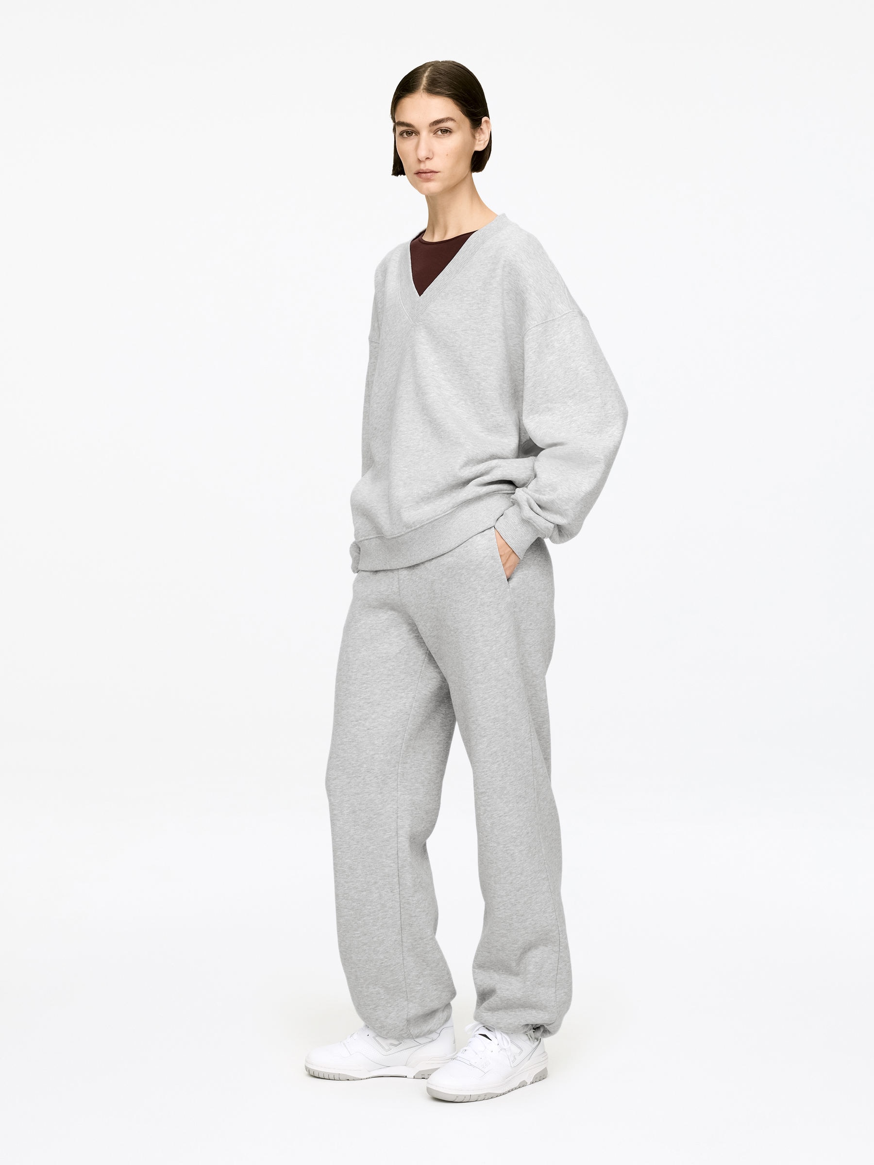 Sweat à col en V - Gris chiné - Loose fit - Femme - StillMedia/Lookbook - 5