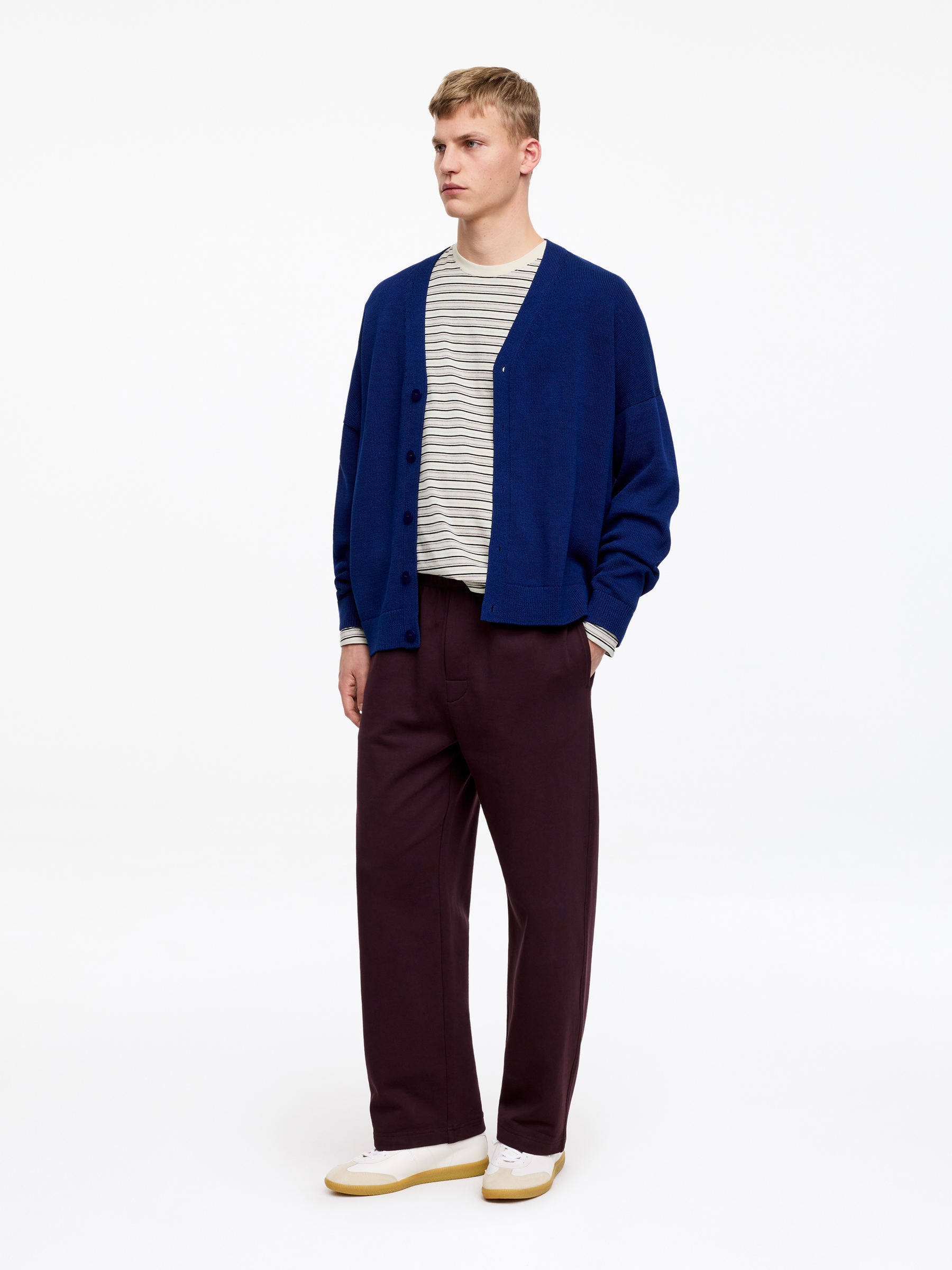 Relaxed Long-Sleeve T-Shirt - Off White/Black/Plum - Relaxed fit - Men - StillMedia/Lookbook - 4