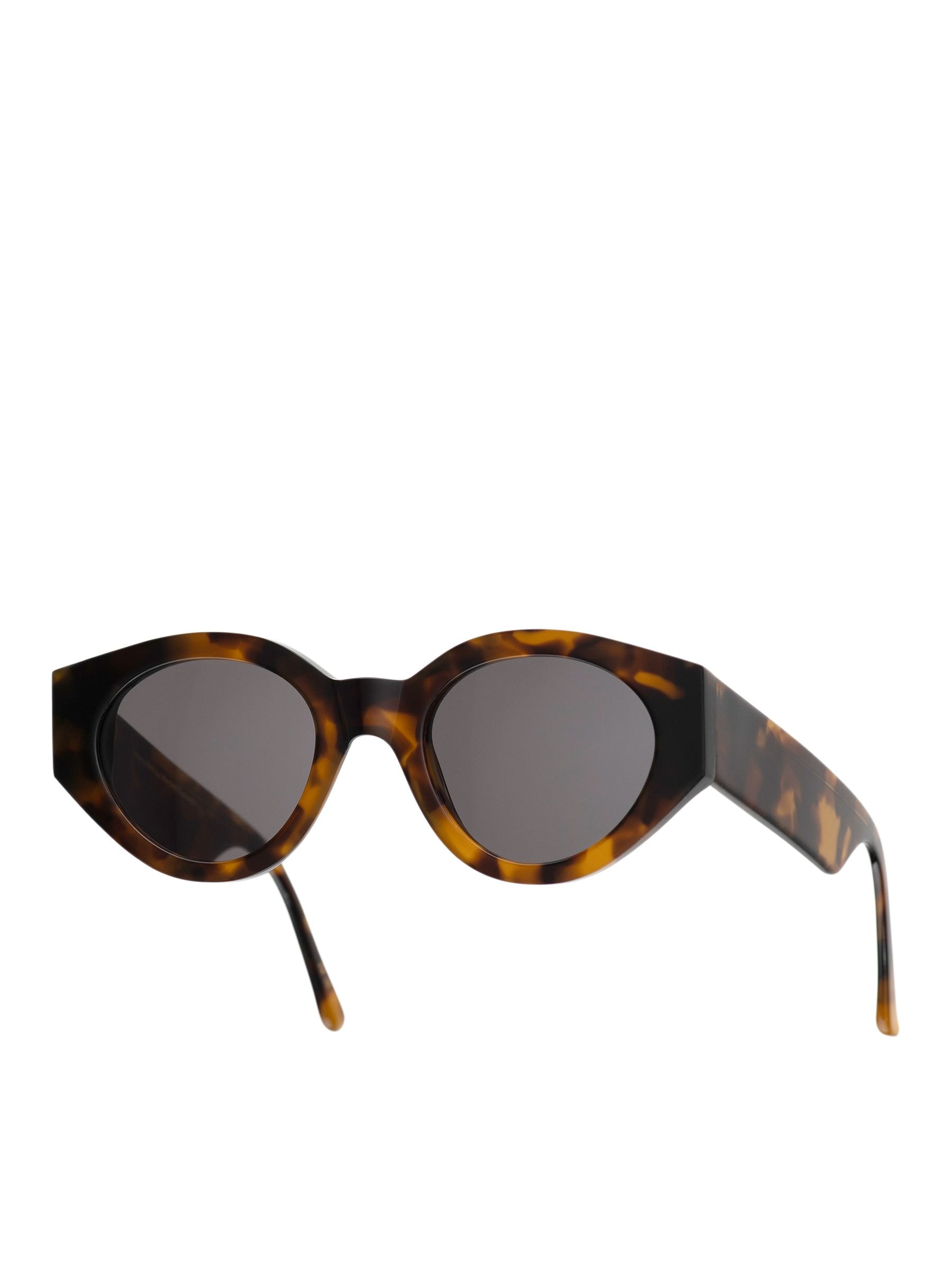 Sonnenbrille Polly von Monokel Eyewear - Havana/Linse in Grau - Damen - StillMedia/DescriptiveStillLife - 9