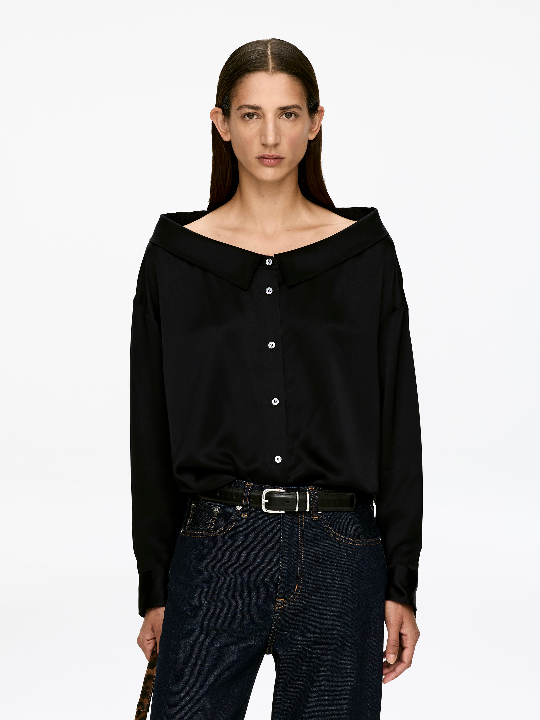 Open-Neck Shirt - Black - Loose fit - Women - StillMedia/Lookbook - 3