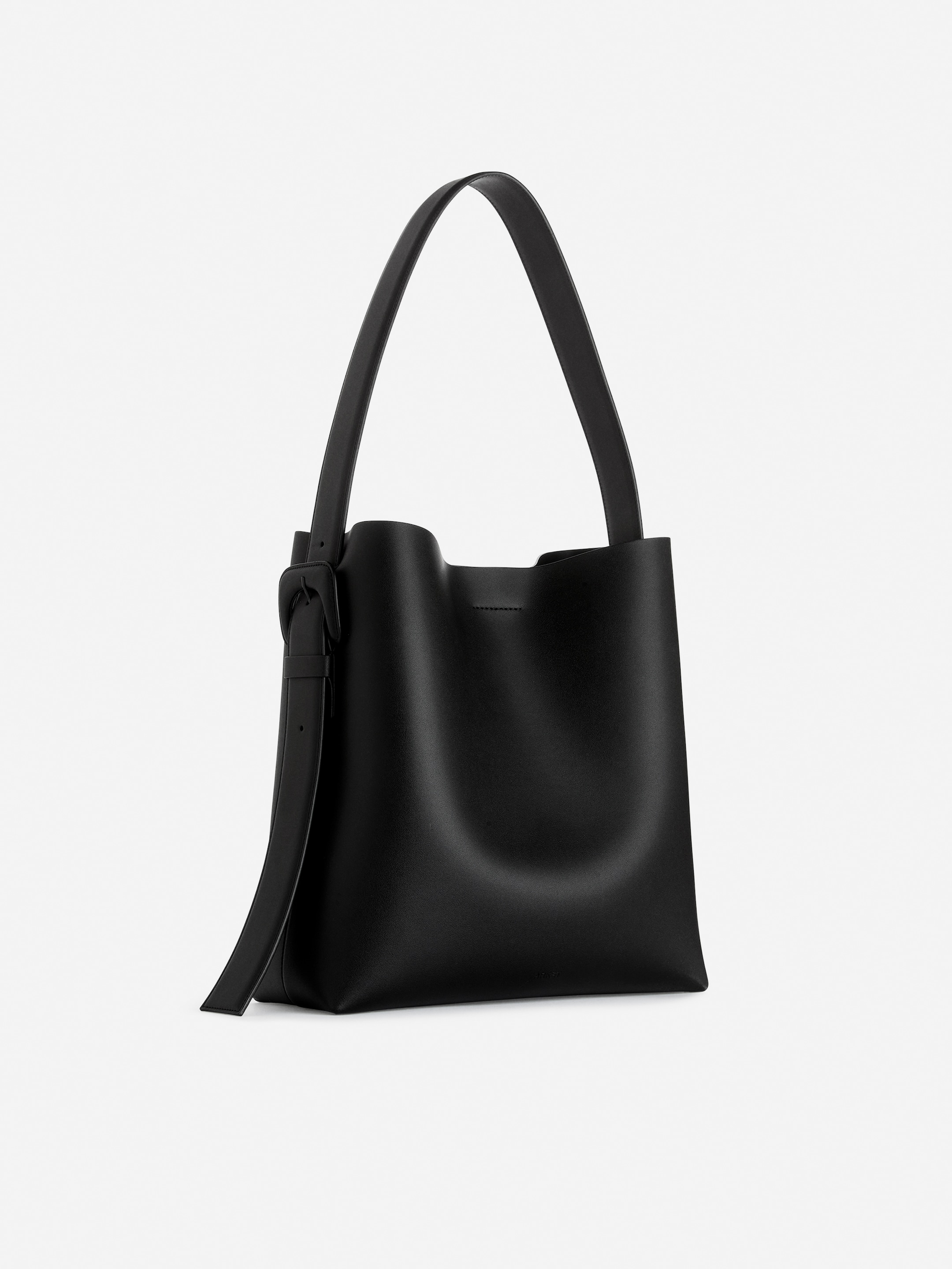 Leather Tote - Black - Women - StillMedia/DescriptiveStillLife - 4