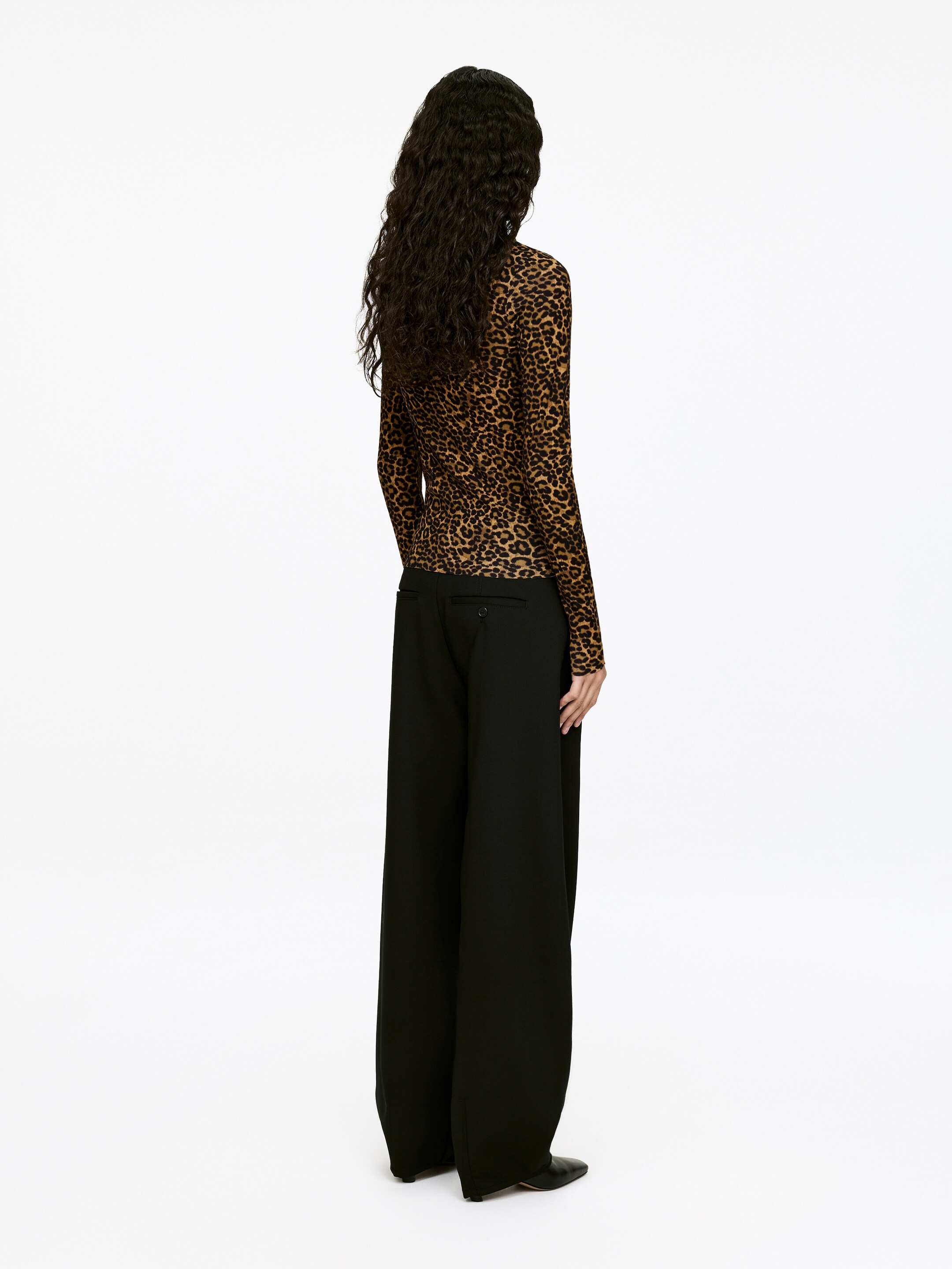 Ver imagem maior: Blusa de gola subida em jersey - Bege/preto - SENHORA | H&M PT 4