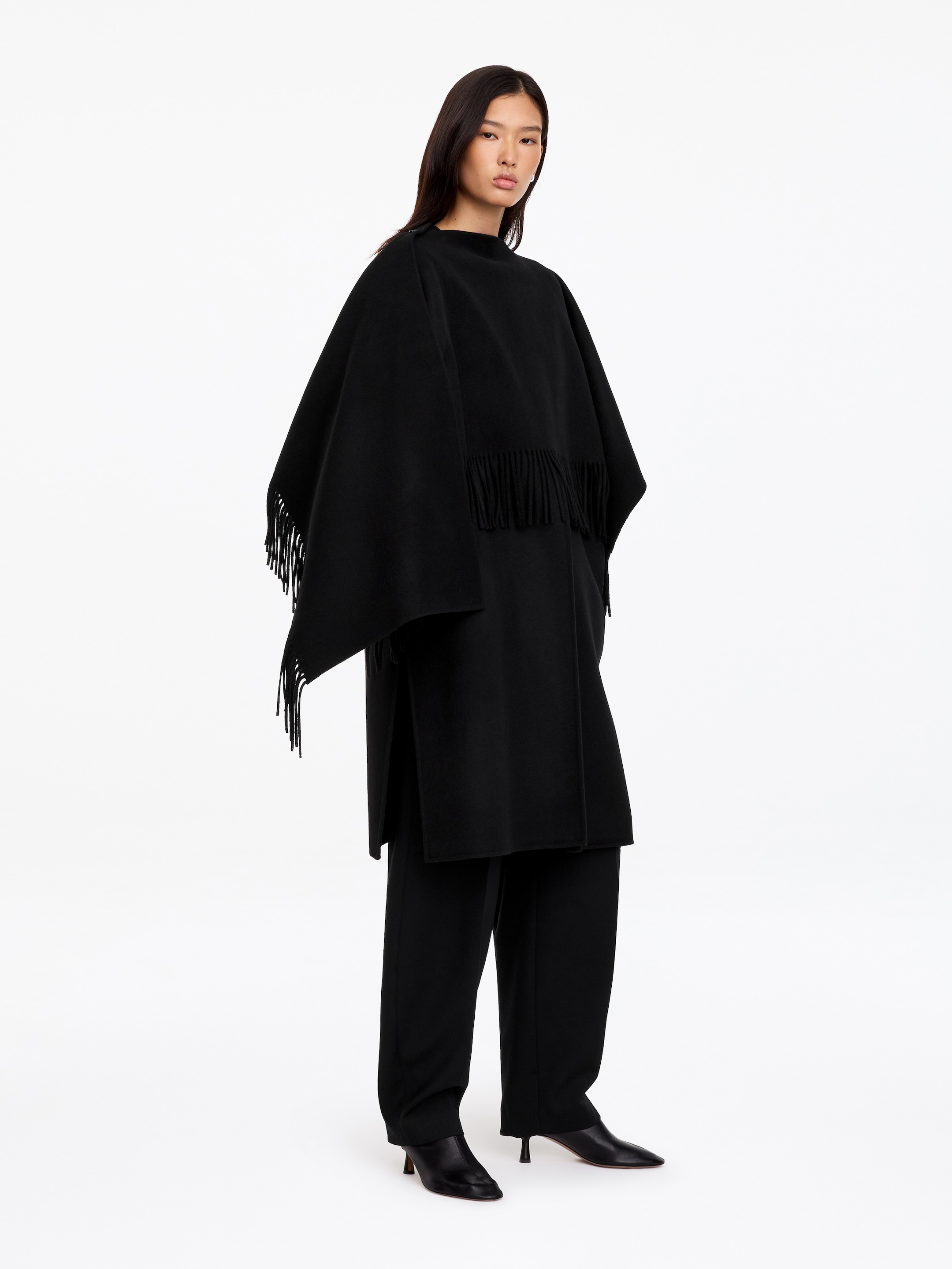 Cappotto a mantella in misto lana doppiata - Nero - Regular fit - women - StillMedia/Lookbook - 12