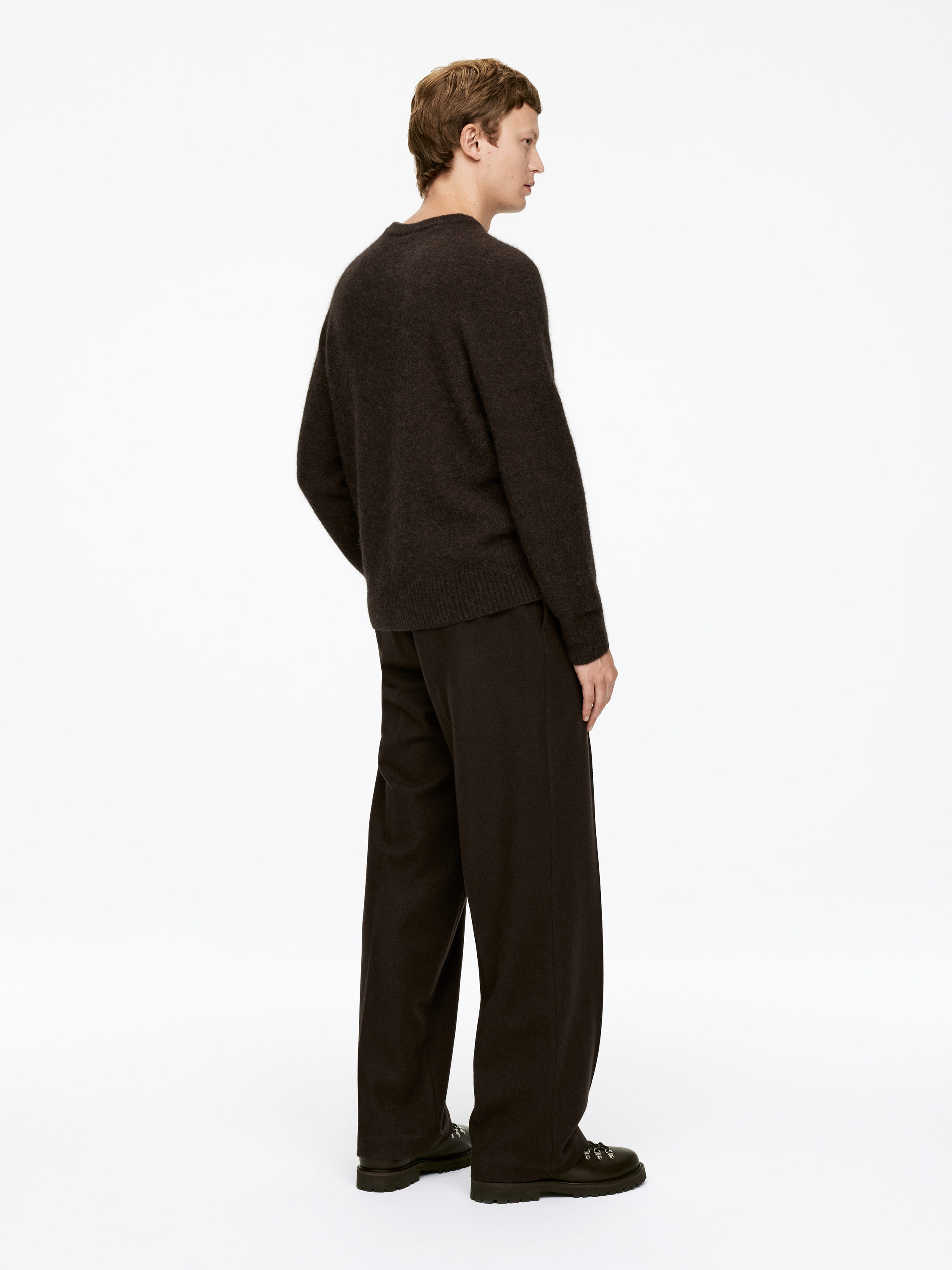 Alpaca-Merino Blend Jumper - Dark Brown - Regular fit - Men - StillMedia/Lookbook - 12