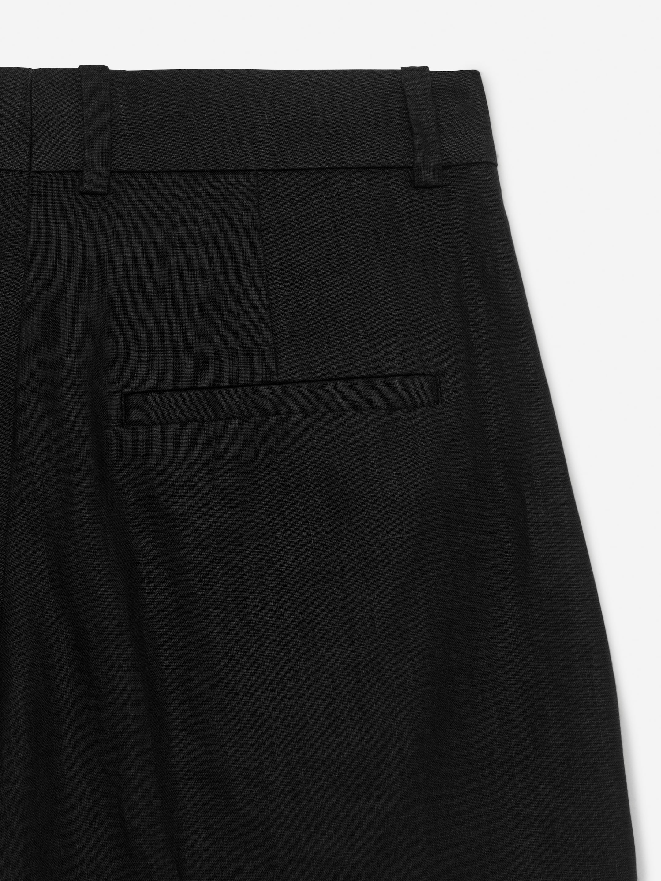 Visa större bild: Shorts i linne - Svart - DAM | H&M FI 2
