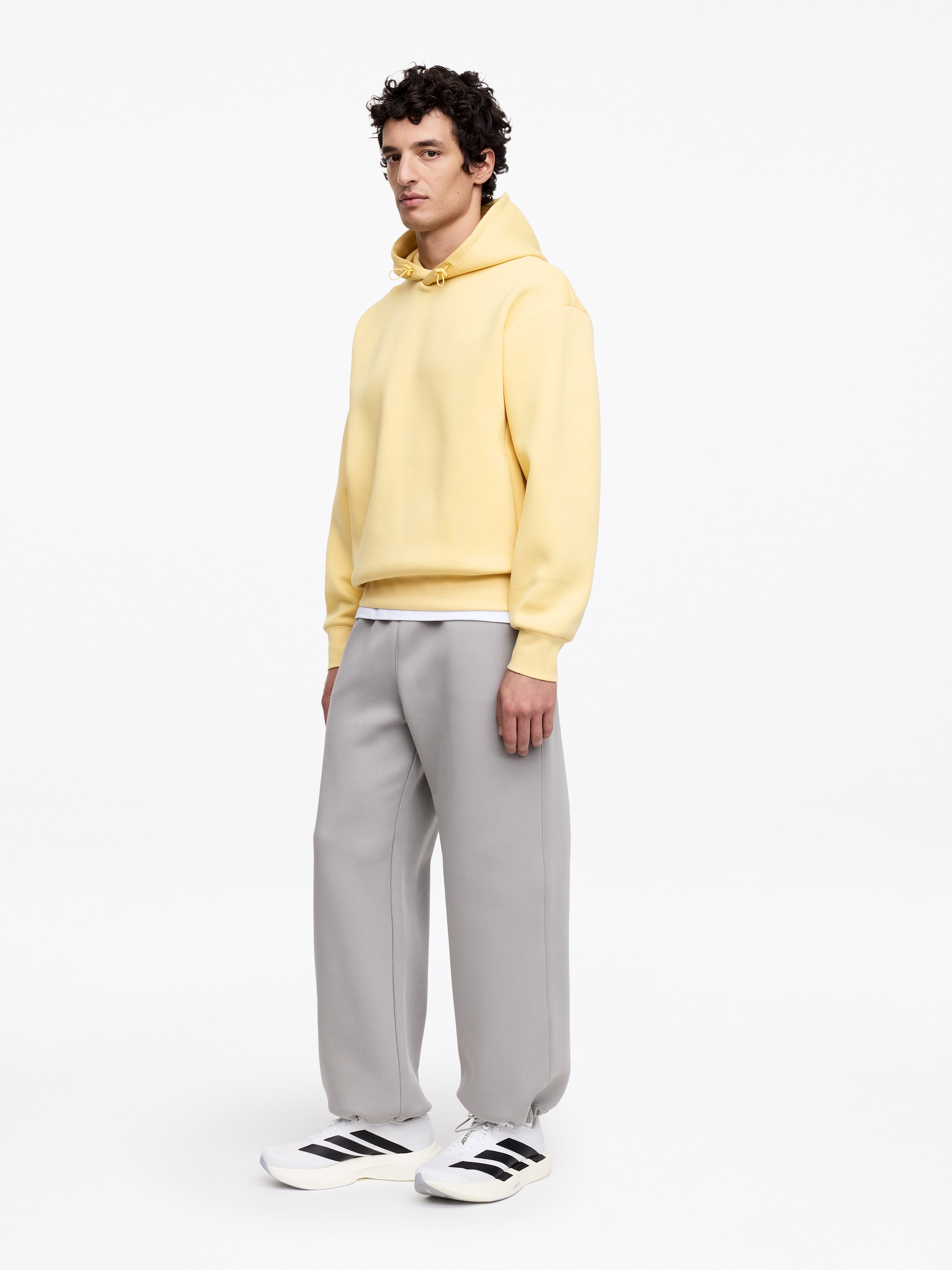 ARKET ACTIVE Hoodie - Gul - Loose fit - Men - StillMedia/Lookbook - 3