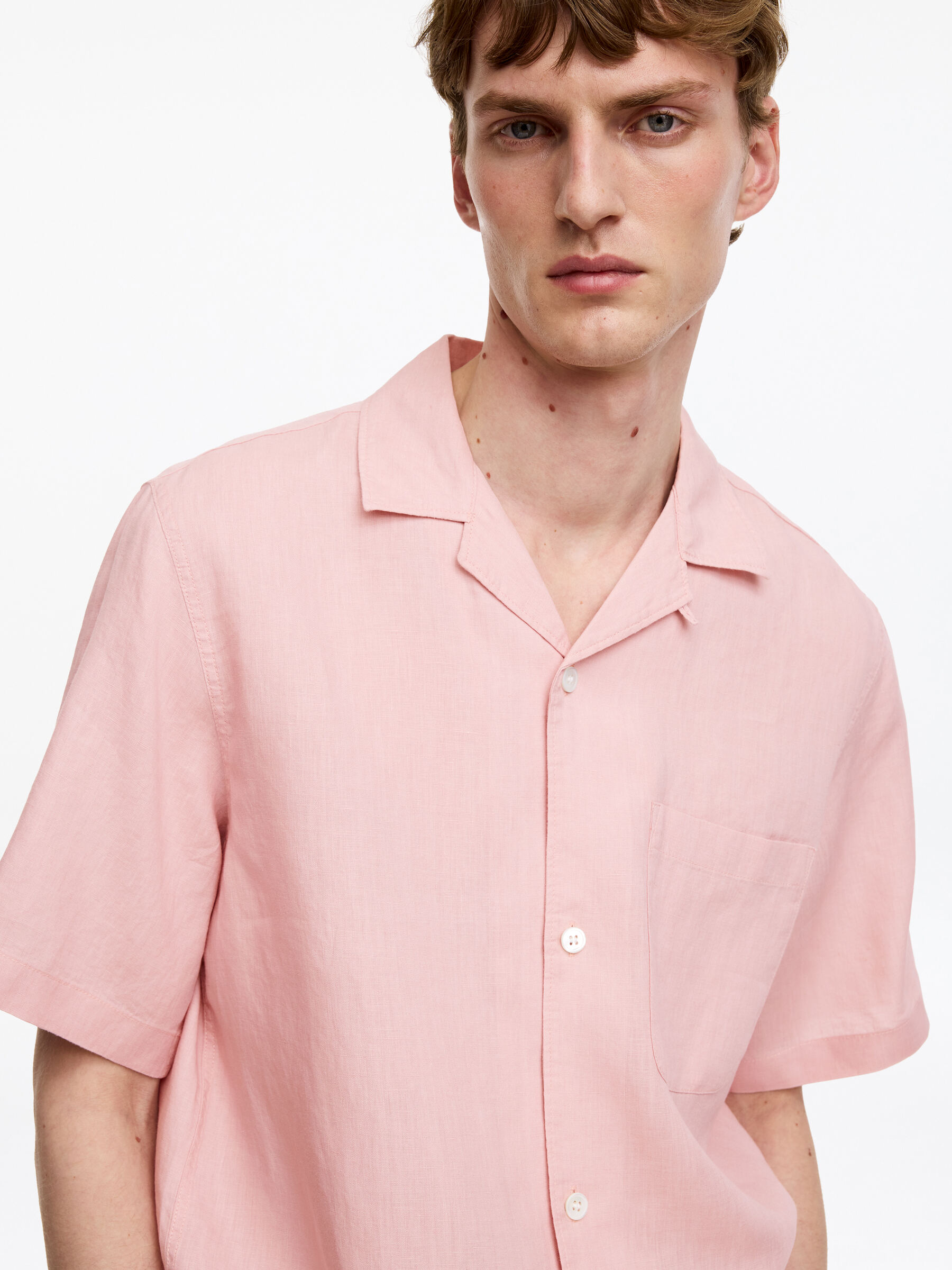 Relaxed Linen Resort Shirt - Light Pink - Relaxed fit - Men - StillMedia/Lookbook - 5