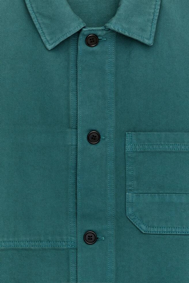 Überhemd aus überfärbtem Twill-Grün - 3