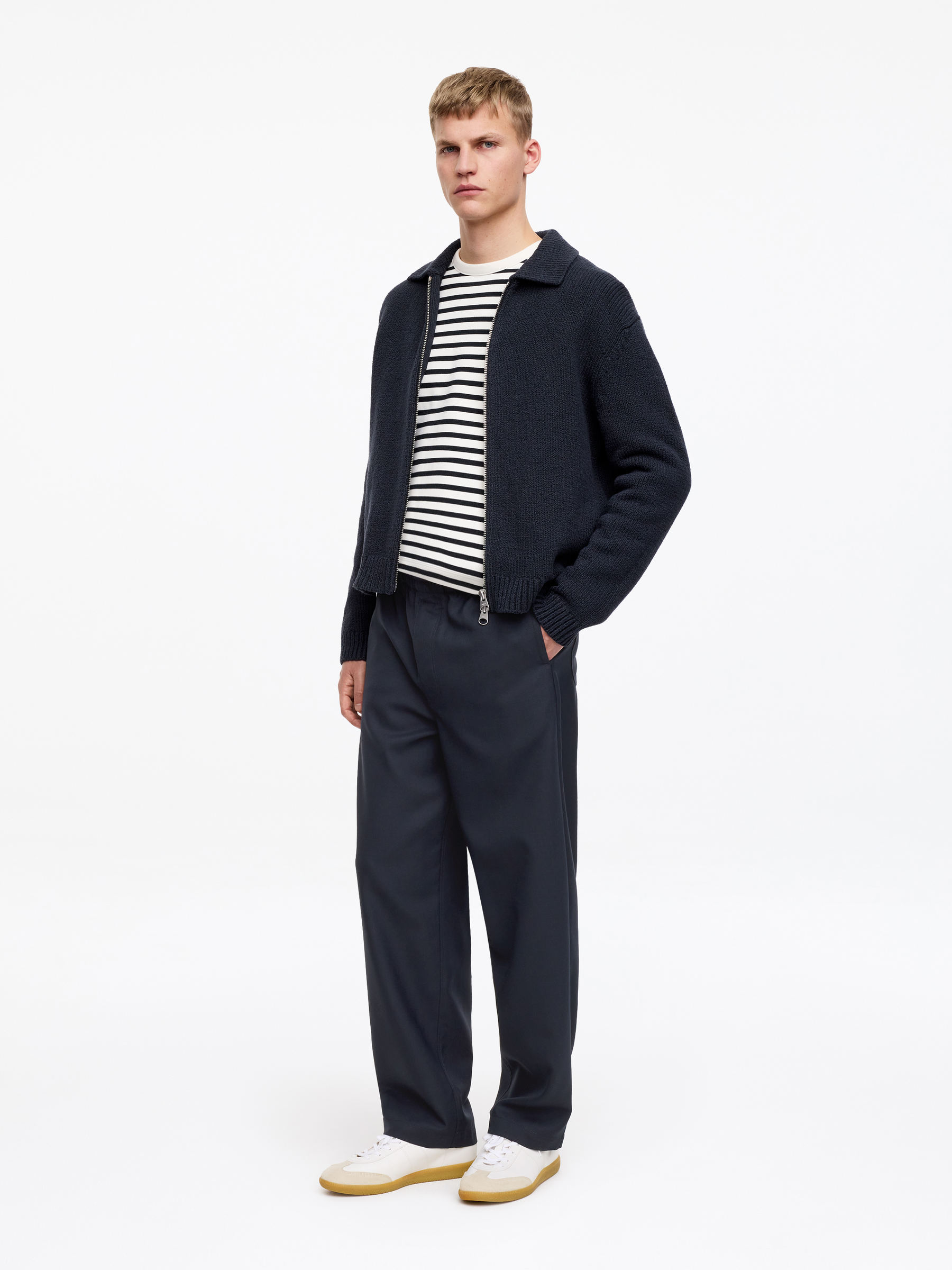 Relaxed Wool Blend Trousers - Dark Blue - Loose fit - Men - StillMedia/Lookbook - 5