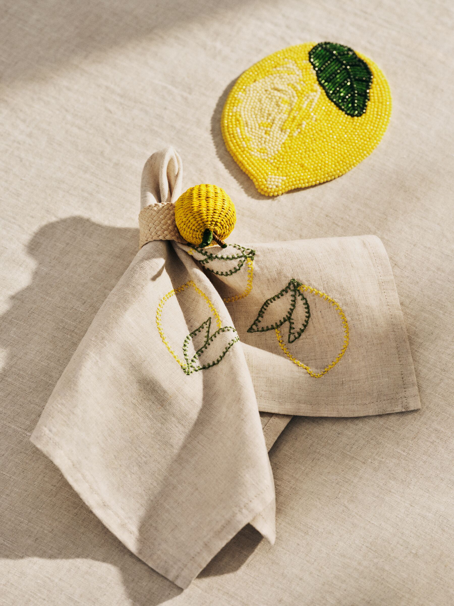 Bestickte Leinenservietten, 2er-Set - Beige/Zitronen - Haushaltswaren - StillMedia/Environmental - 1