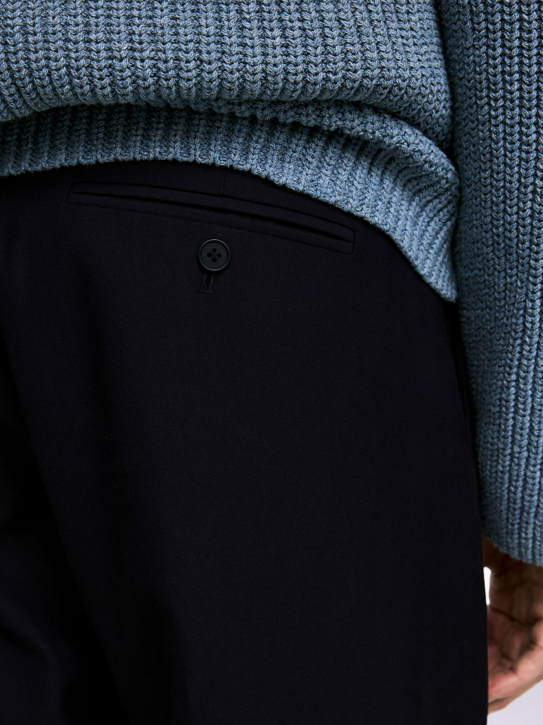 Lockere Hose aus Wolle und Baumwolle - Dunkelblau - Relaxed Fit - Herren - StillMedia/Lookbook - 5