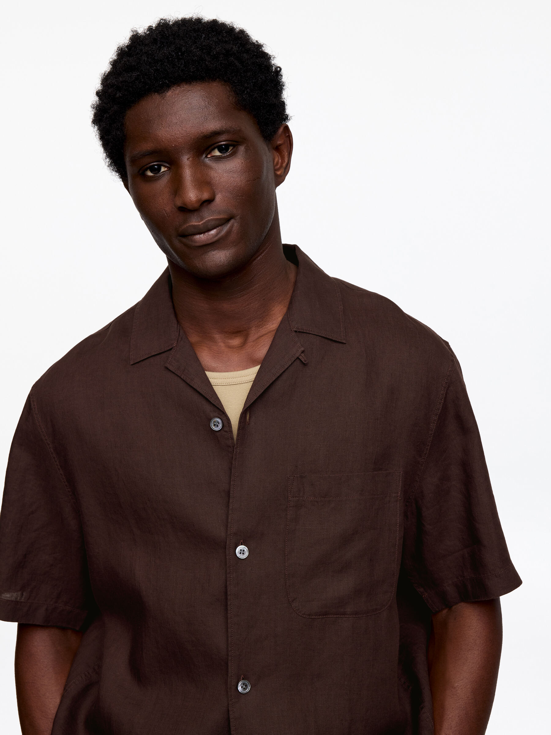 Relaxed Linen Resort Shirt - Brown - Relaxed fit - Men - StillMedia/Lookbook - 4