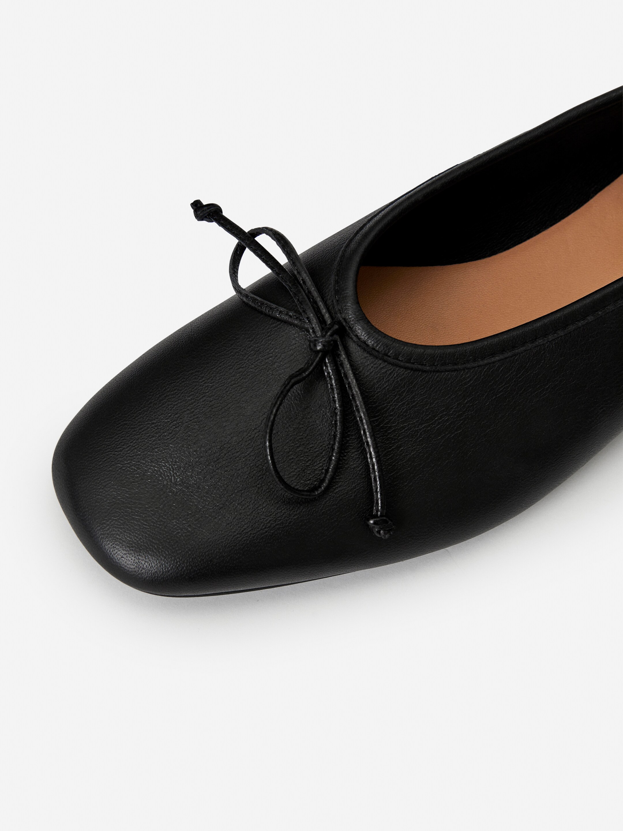 Visualizza immagine più grande: Ballerine in pelle - Nero - DONNA | H&M IT 5