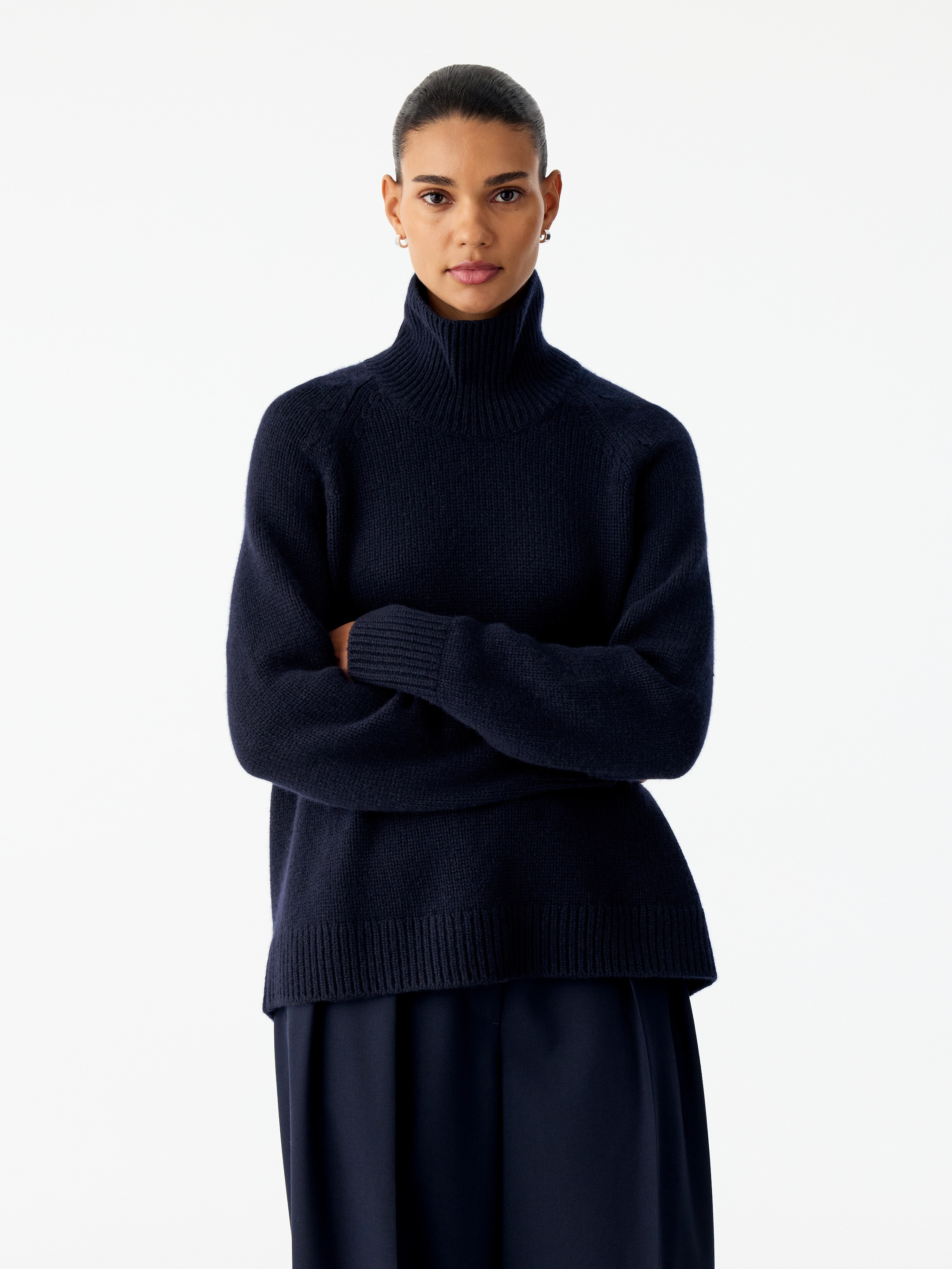 Gruby sweter z czystego kaszmiru - Ciemnoniebieski - Luźny fason - women - StillMedia/Lookbook - 4