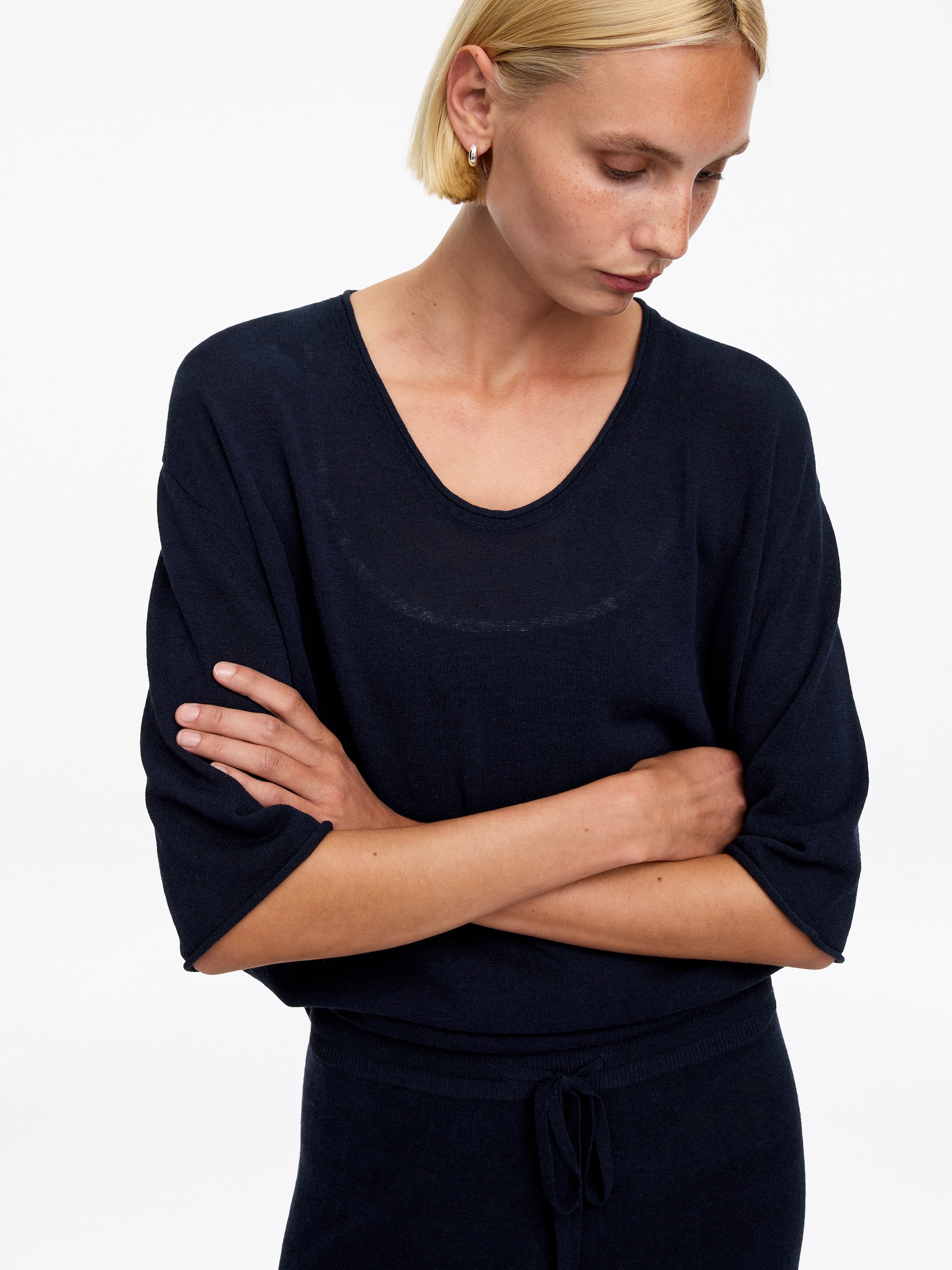 Knitted top - Navy - Regular fit - Women - StillMedia/Lookbook - 4