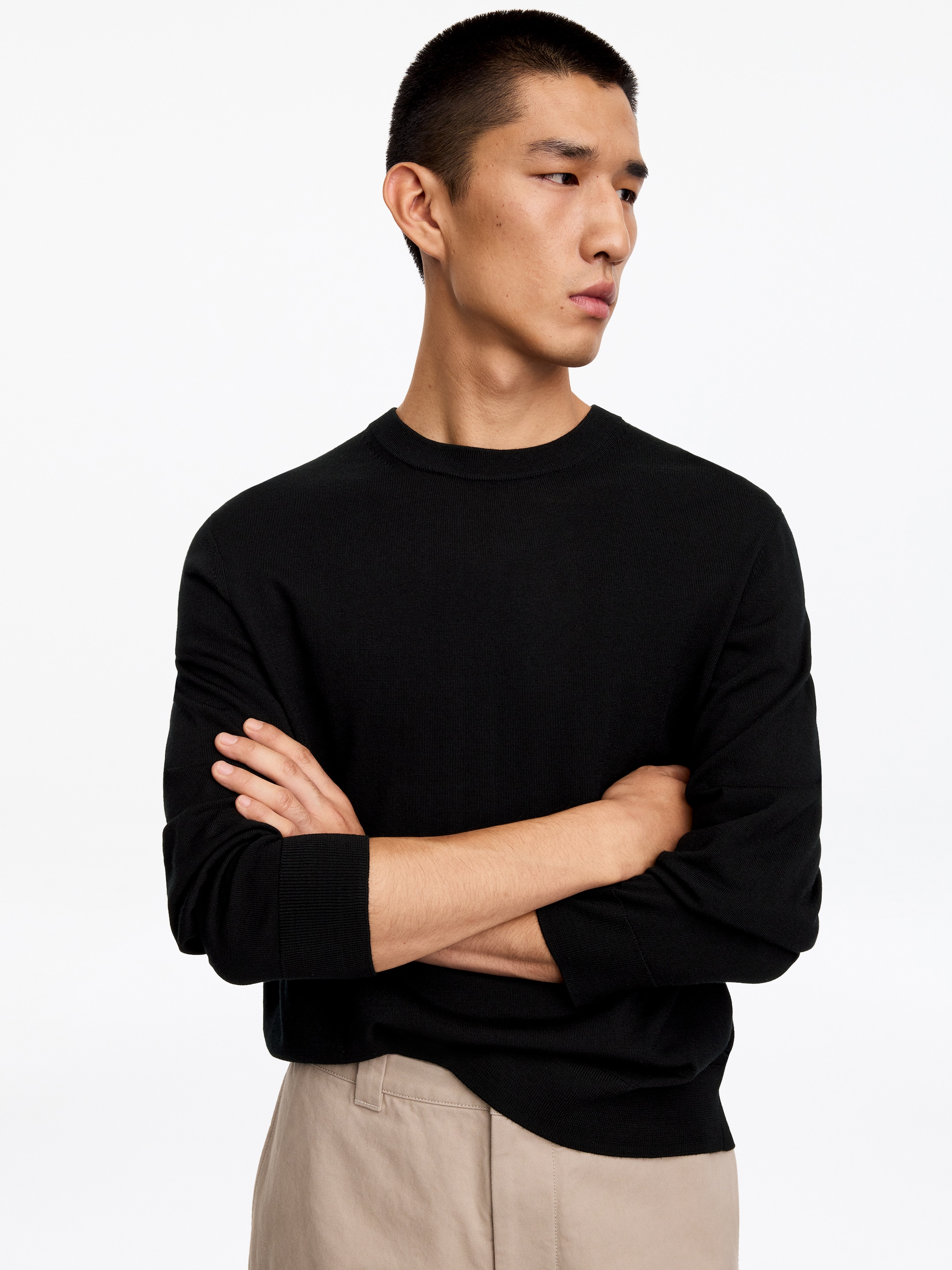 Fine Knit Merino Jumper - Black - Regular fit - men - StillMedia/Lookbook - 3