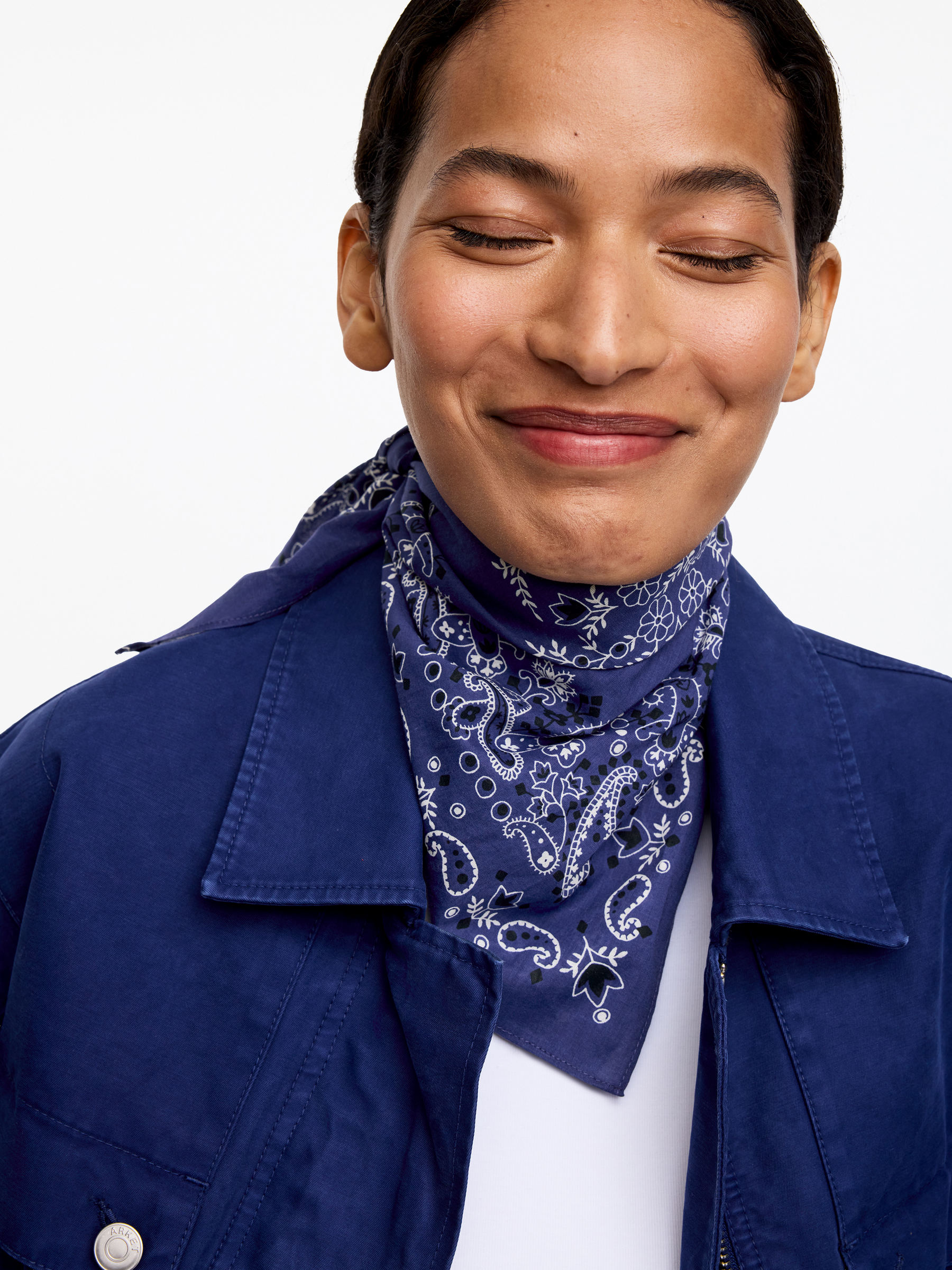 Scarf i bomull - Blå - Women - StillMedia/Lookbook - 5